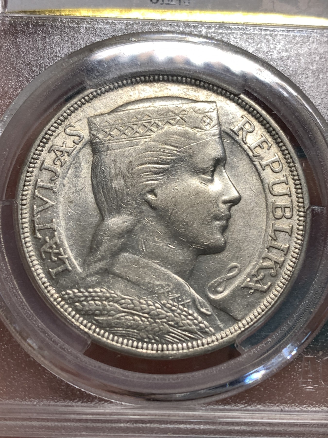 《竞宝斋》第187场-周日，周一 2场 (全场包邮) 爱藏 AU53 拉脱维亚1932年谷物女神5特拉银币