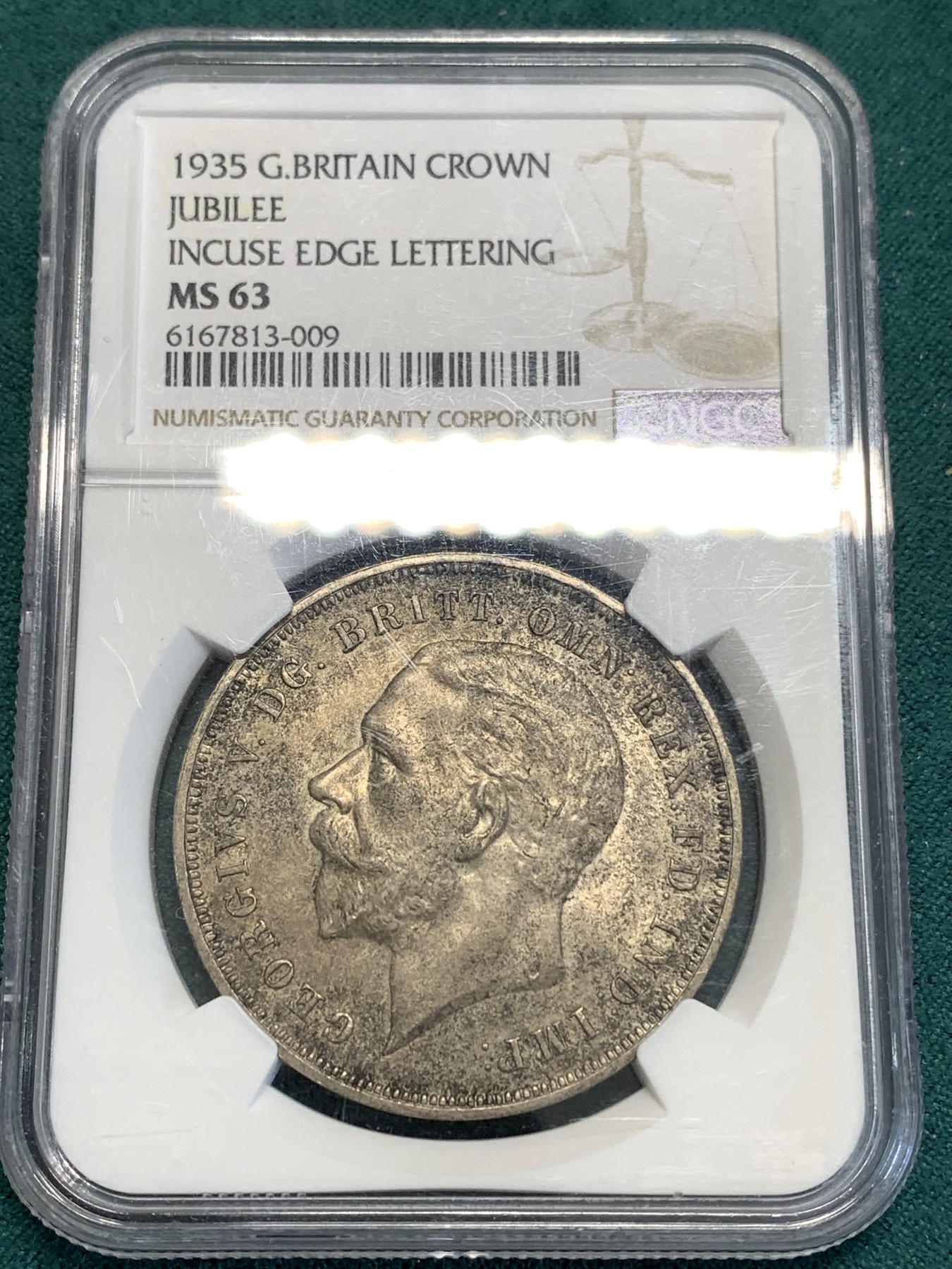 《竞宝斋》第187场-周日，周一 2场 (全场包邮) NGC-MS63 英国1935年 乔治五世国王马剑屠龙克朗大银币  深彩包浆 底板带有霜光