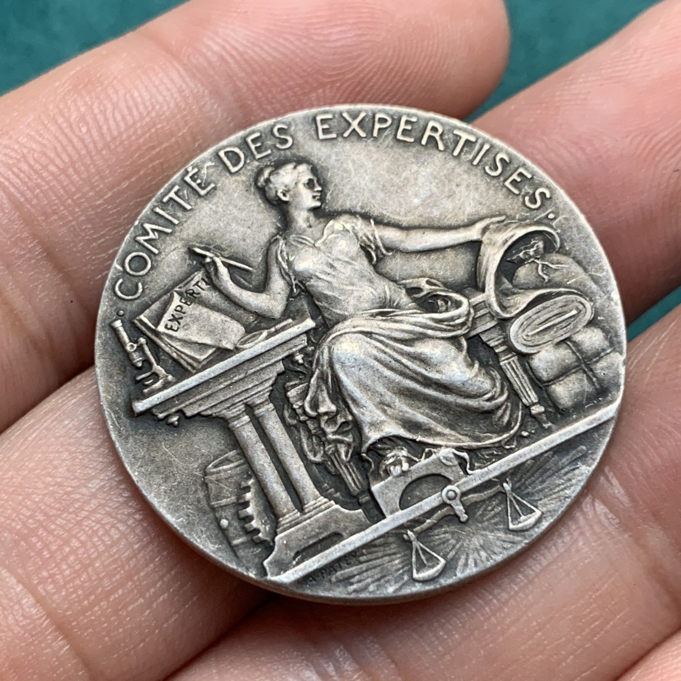 《竞宝斋》第187场-周日，周一 2场 (全场包邮) 法国1822年工商协会女神纪念银章，16.2g 33mm 丰饶角Argent边铭