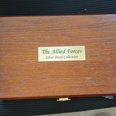 道一币馆币章第七场 - 实木原盒 二战胜利60周年六国纪念银币套装