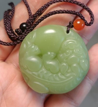 玉器老照片邮票 - 貔貅吊坠 有求必应  外蒙玉