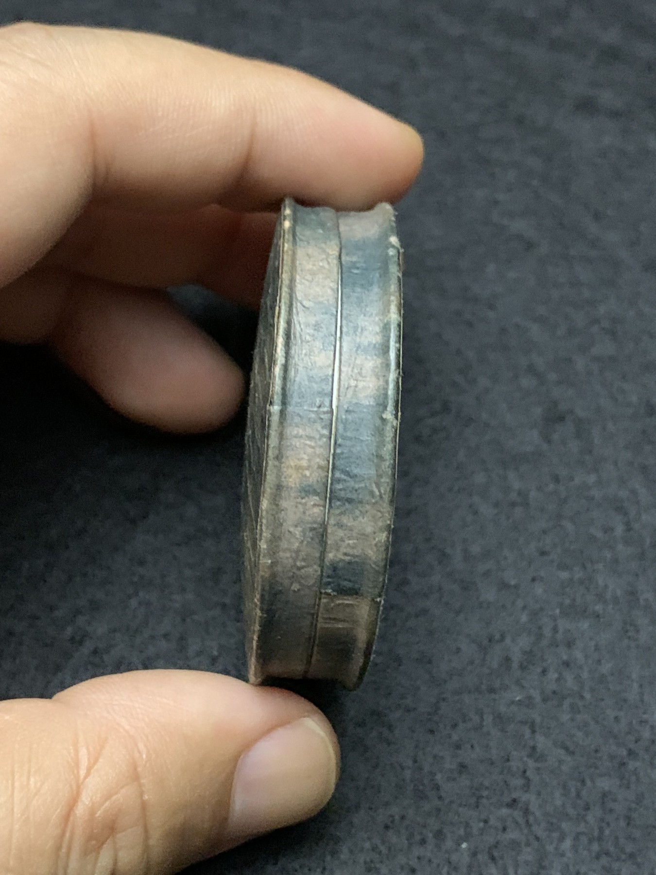 《竞宝斋》第188场-周日，周一 2场 (全场包邮) 1911年英国乔治五世加冕镀银章，罕见品种，带圆盒  13.9g  39.1mm