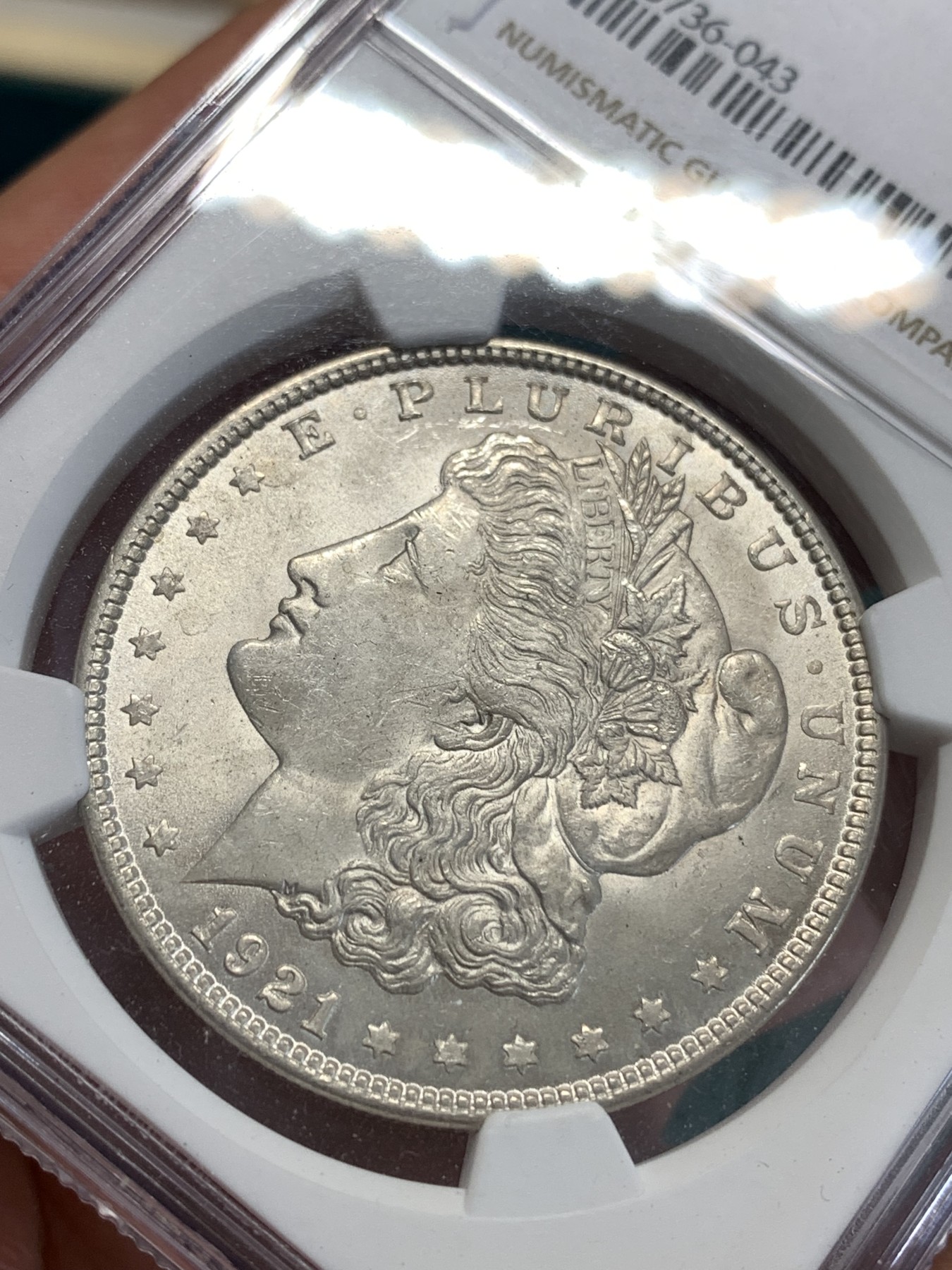 《竞宝斋》第188场-周日，周一 2场 (全场包邮) NGC-MS64 美国1921年摩根银币，底板洁净