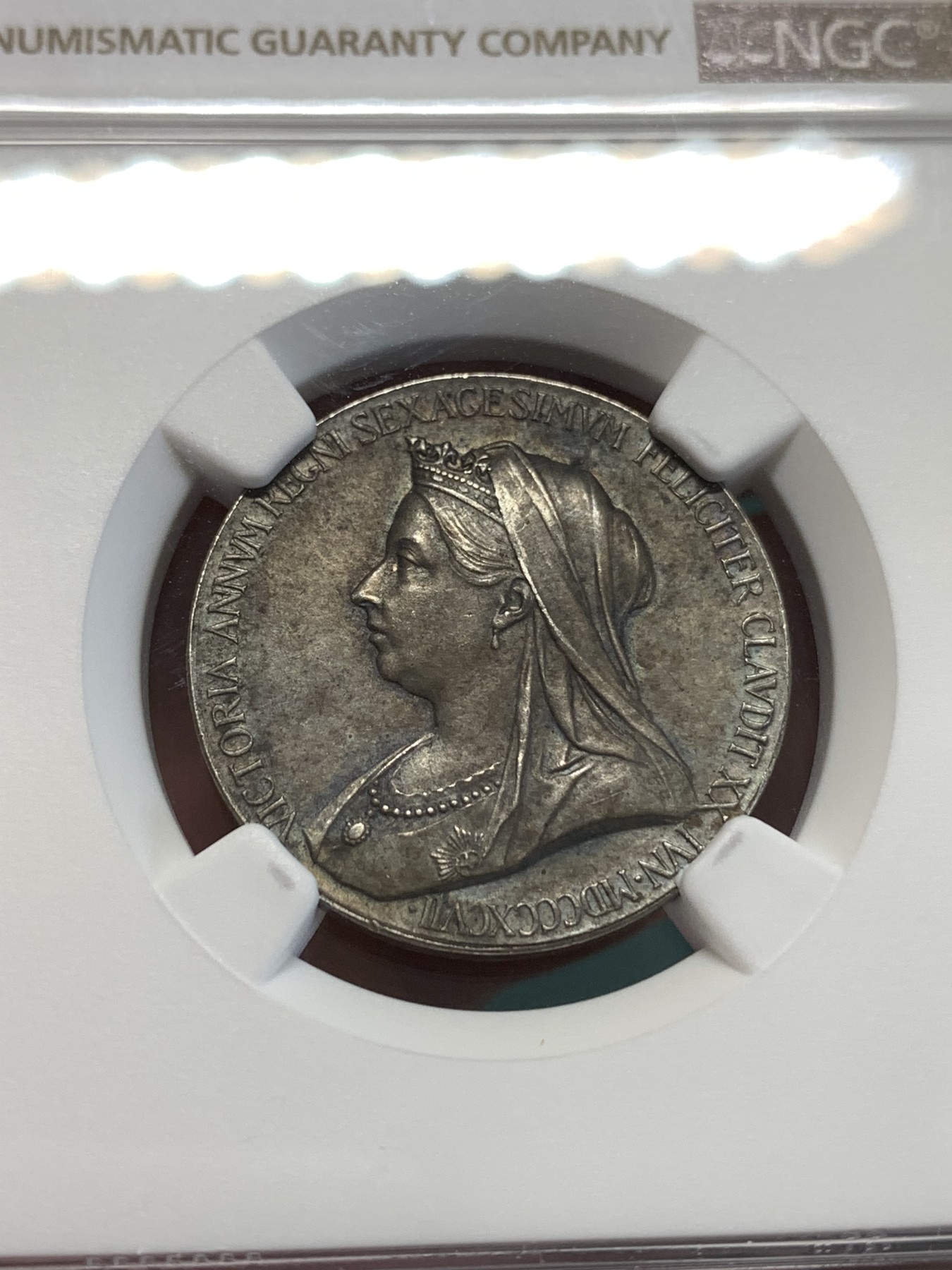 《竞宝斋》第188场-周日，周一 2场 (全场包邮) NGC-MS61 英国1897维多利亚加冕60周年禧年银章