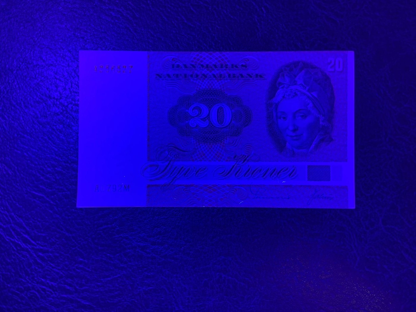 收藏联盟Quantum Auction 第280期拍卖  丹麦1979年20克朗 品相全新UNC 首发年份