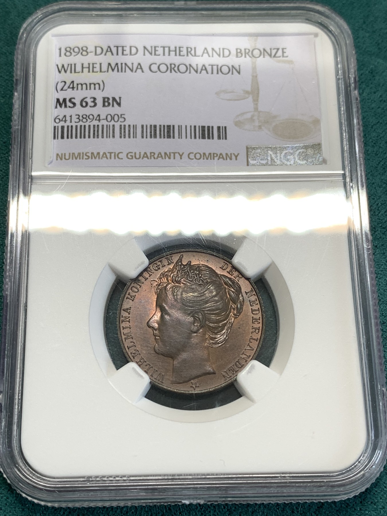 《竞宝斋》第188场-周日，周一 2场 (全场包邮) NGC-MS63BN 荷兰 1898年 威廉明娜女王加冕纪念铜章，稀少品种，经典皇冠少女头像。酒红色铜光犹存。