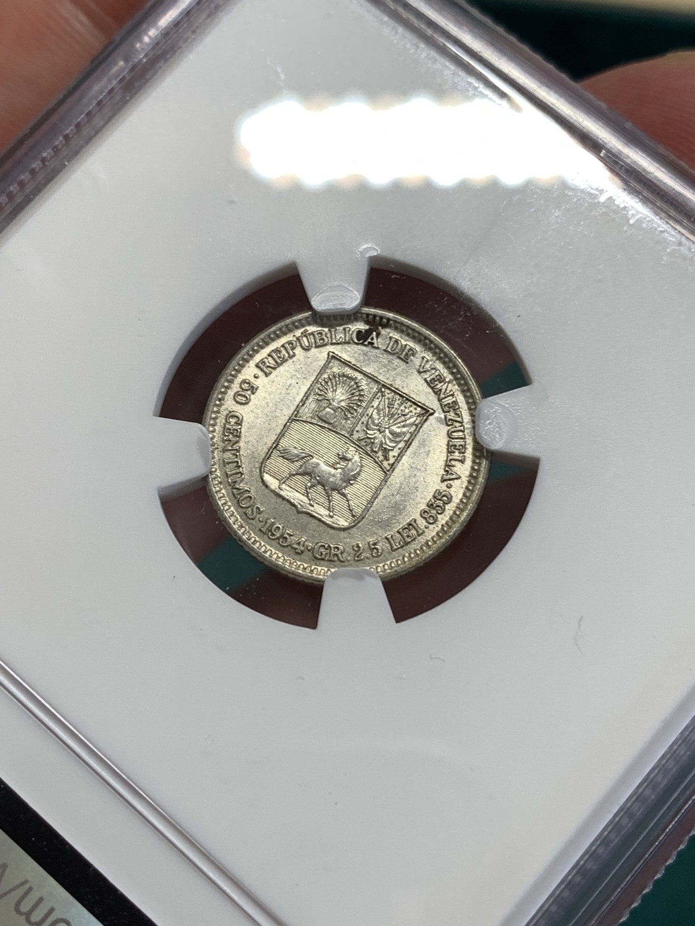 《竞宝斋》第188场-周日，周一 2场 (全场包邮) NGC MS62 委内瑞拉 1954年 50分银币 盒子左下角小磕