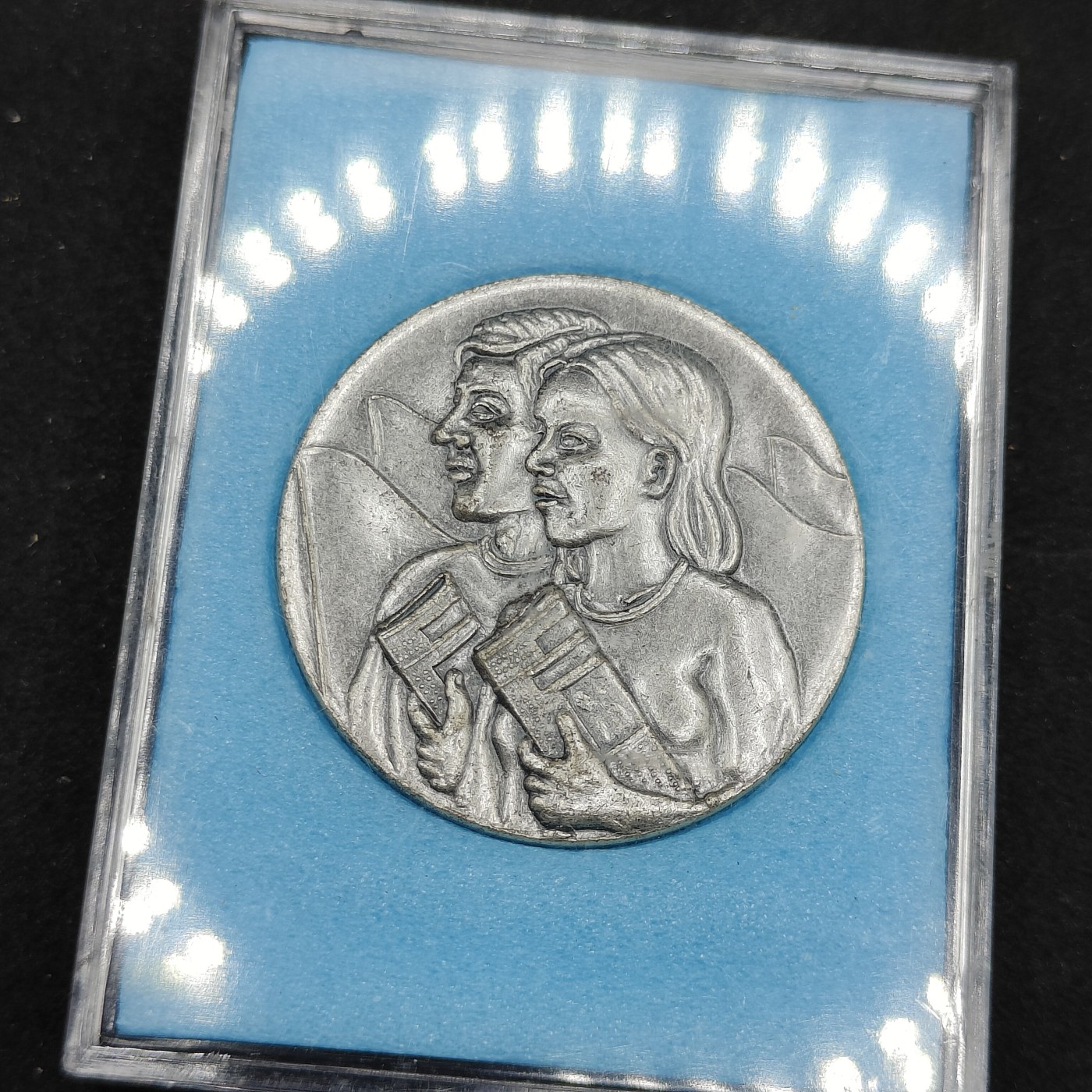 全场0元起拍 第81期 咸鱼国勋章拍卖专场 8月13日（周日）下午6：00开始 日本共产党 创立60周年纪念章