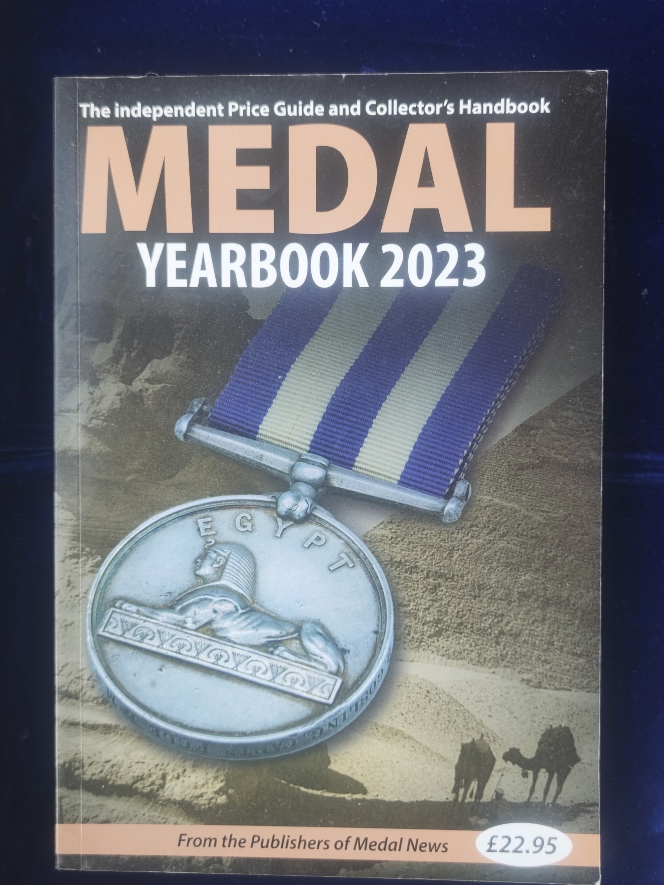 世界精品徽章收藏拍卖-八月专场 英章工具书《Medal Yearbook 2023》，最新版本，英国带回，最专业的英章收藏工具书，里面包含了最新的价格指导。
