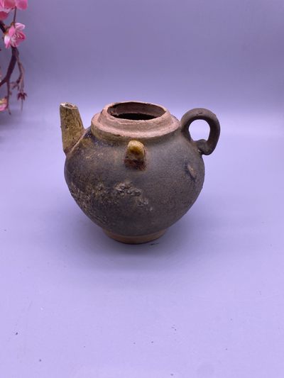 两晋时期黄绿釉三系壶，尺寸9.7厘米，品相如图，580包快递 - 两晋时期黄绿釉三系壶，尺寸9.7厘米，品相如图，580包快递