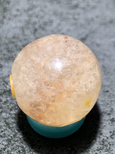 精美冰飘战国红玛瑙手工俏色巧雕连中三元圆珠一个， 精美冰飘战国红玛瑙手工俏色巧雕连中三元圆珠一个，