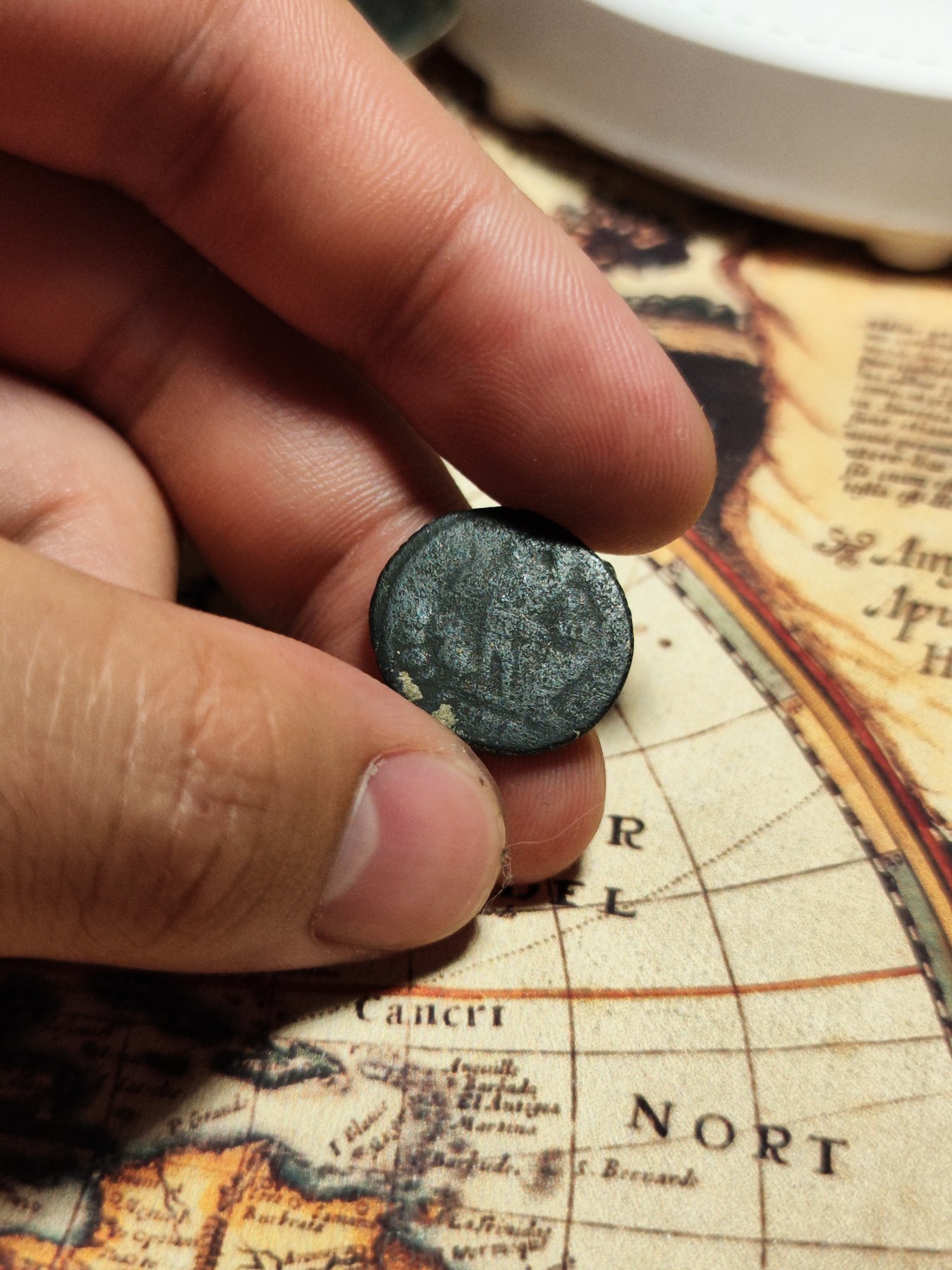 【大巴扎】第9回：丝路钱币与罗马帝国钱币的碰撞（全场包邮） 古罗马铜币，不知道是那位皇帝，图案还蛮清晰的