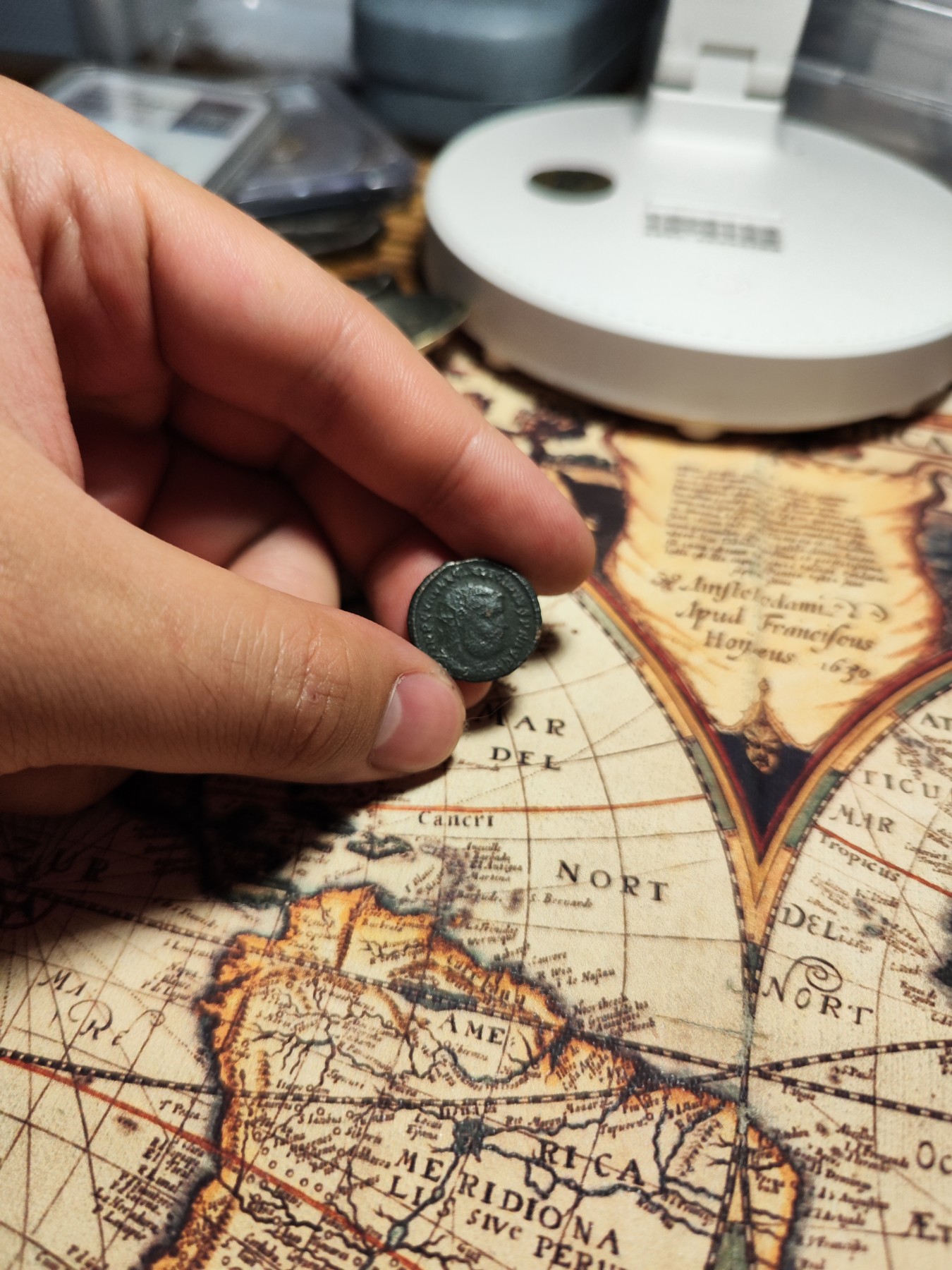 【大巴扎】第9回：丝路钱币与罗马帝国钱币的碰撞（全场包邮） 古罗马铜币，不知道是那位皇帝，图案还蛮清晰的