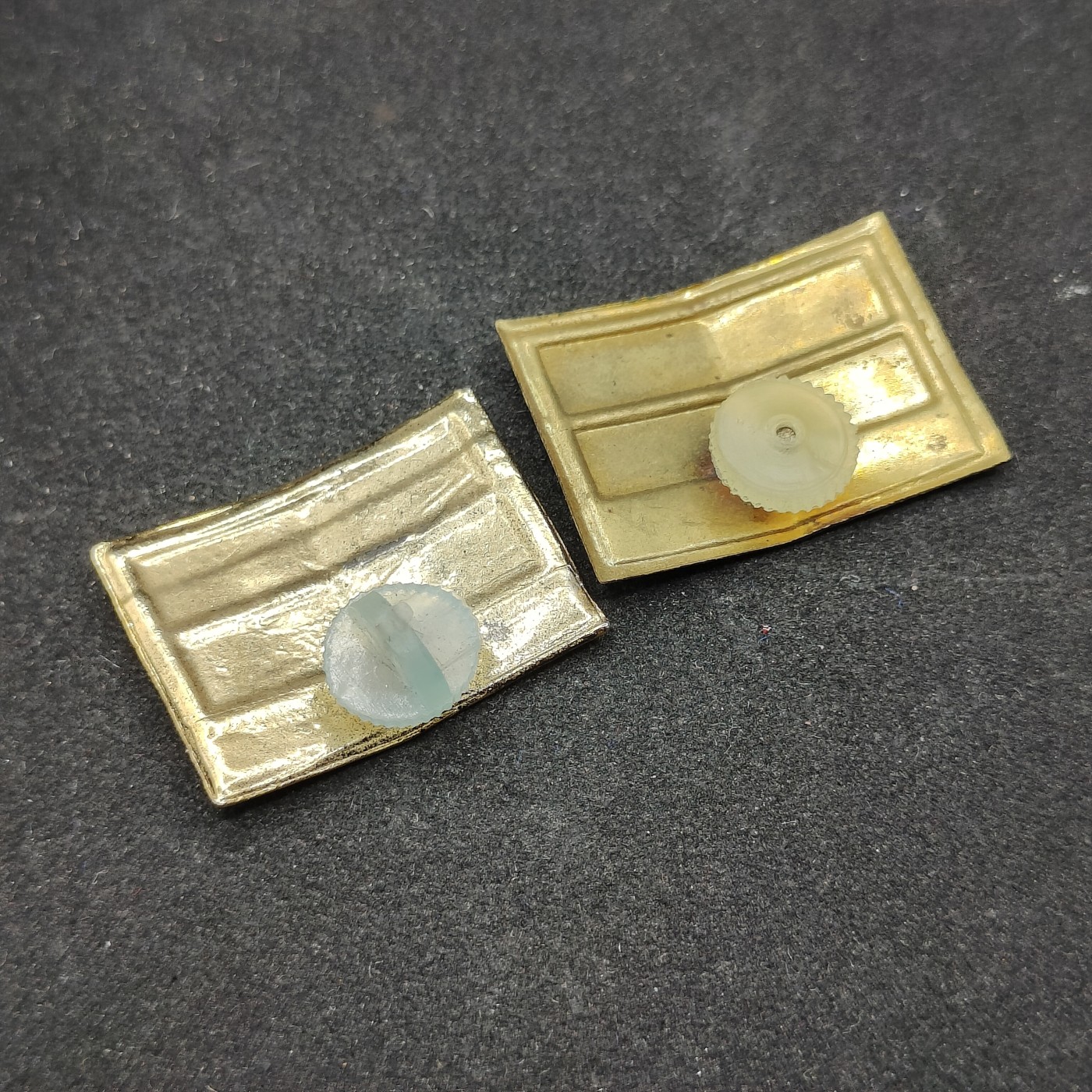 全场0元起拍 第81期 咸鱼国勋章拍卖专场 8月13日（周日）下午6：00开始 日本阶级章一对