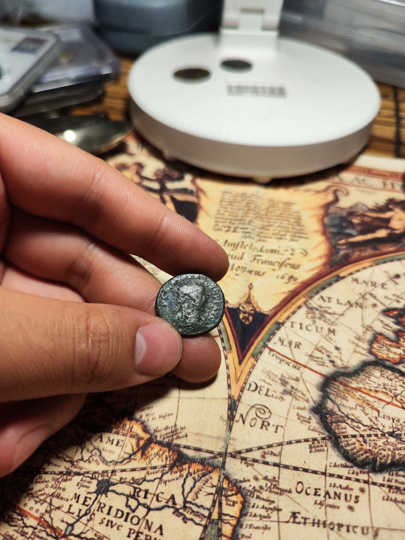 【大巴扎】第9回：丝路钱币与罗马帝国钱币的碰撞（全场包邮） 古罗马铜币，不知道是那位皇帝，图案还蛮清晰的