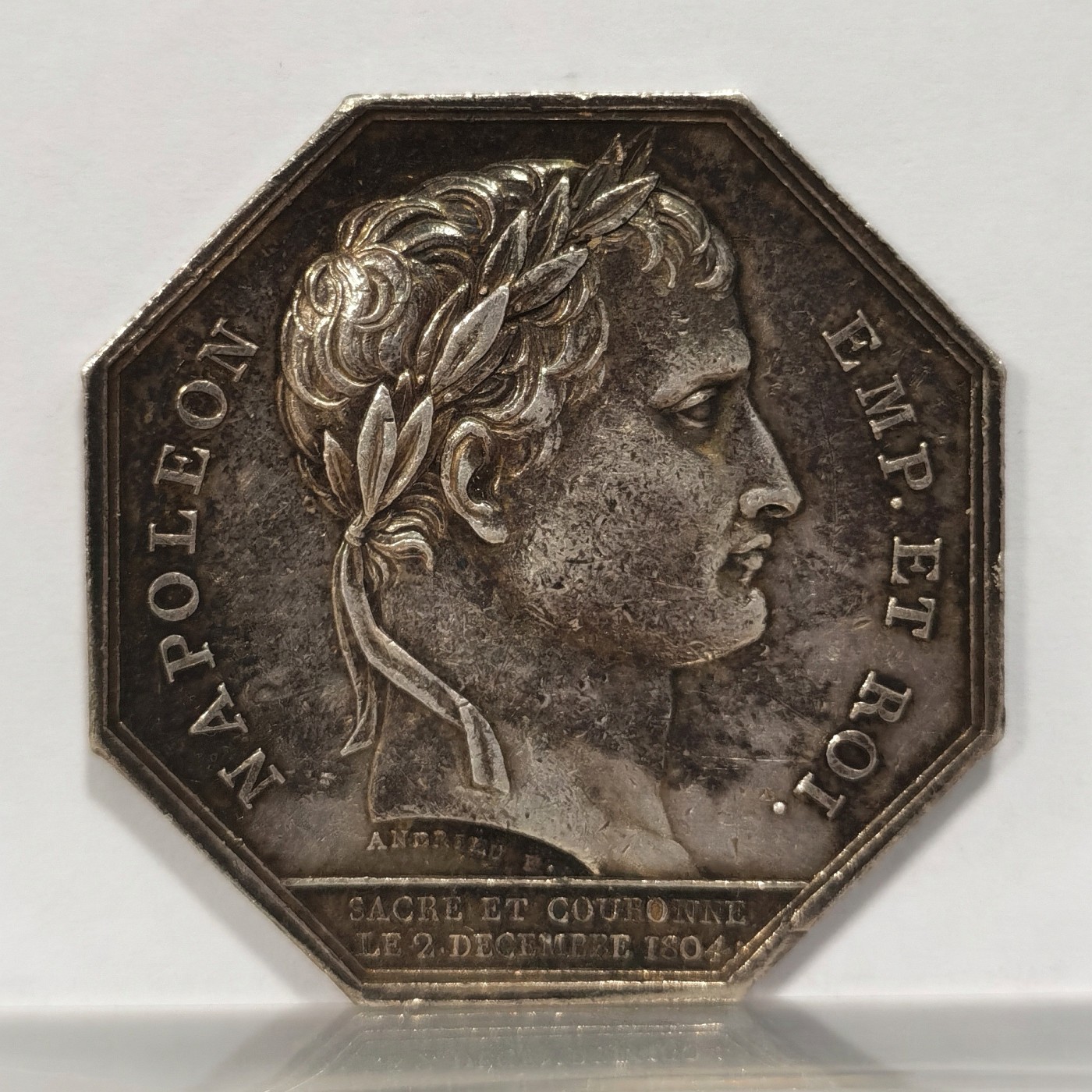 博洋堂世界钱币拍卖第038期（全场包邮） 法国1804年拿破仑商会八角银章 ，直径31mm，重量13.6克，原味五彩，状态AU～UNC