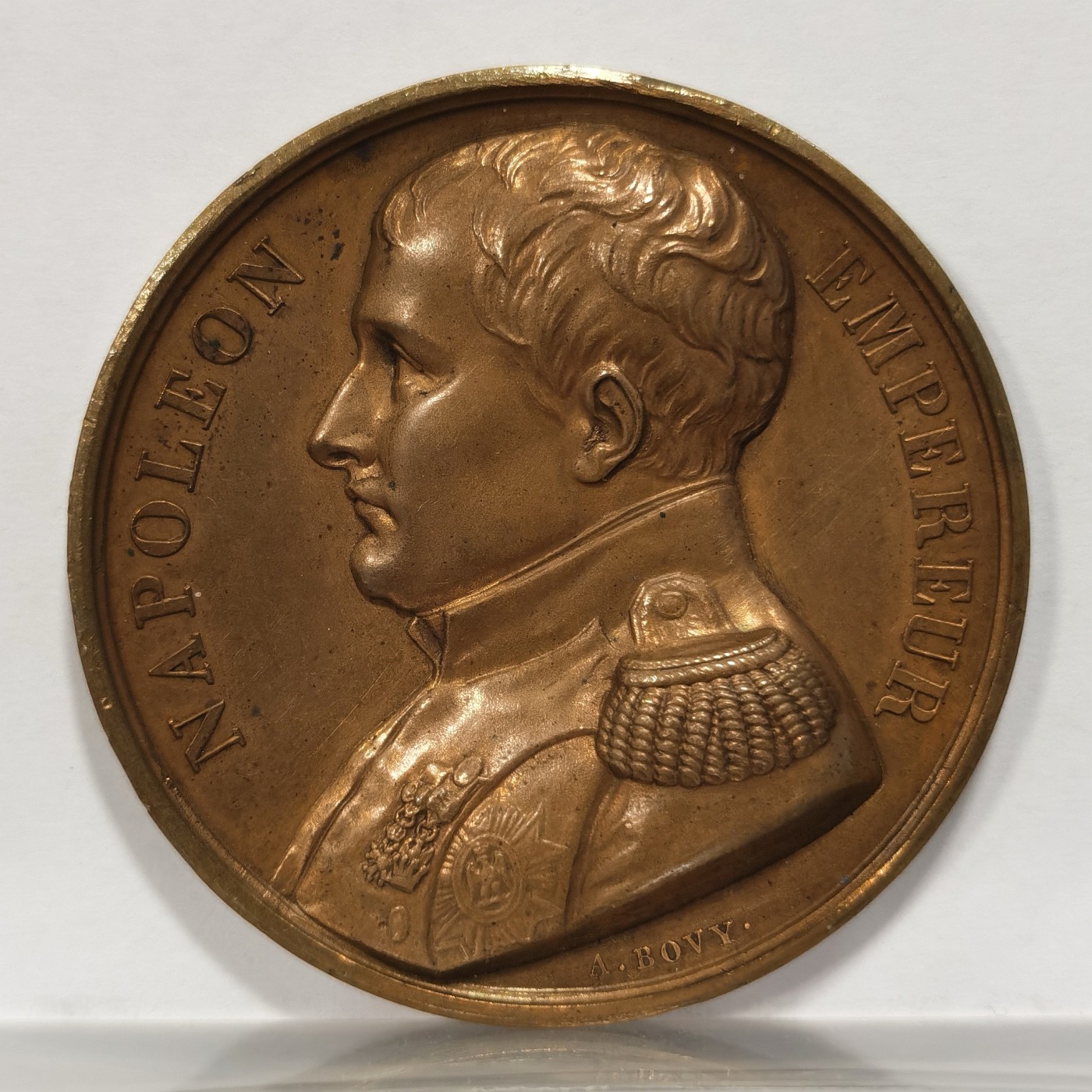 博洋堂世界钱币拍卖第038期（全场包邮） 1840年法国拿破仑魂归故里纪念大铜章，高浮雕作品，状态佳，UNC级，41mm，边缘光滑无边铭，1840年法国国王路易·菲利浦派其儿子将拿破仑的遗体接回，该年12月15日，拿破仑的灵柩被运回巴黎，在经过凯旋门后安葬到塞纳河畔的荣军院