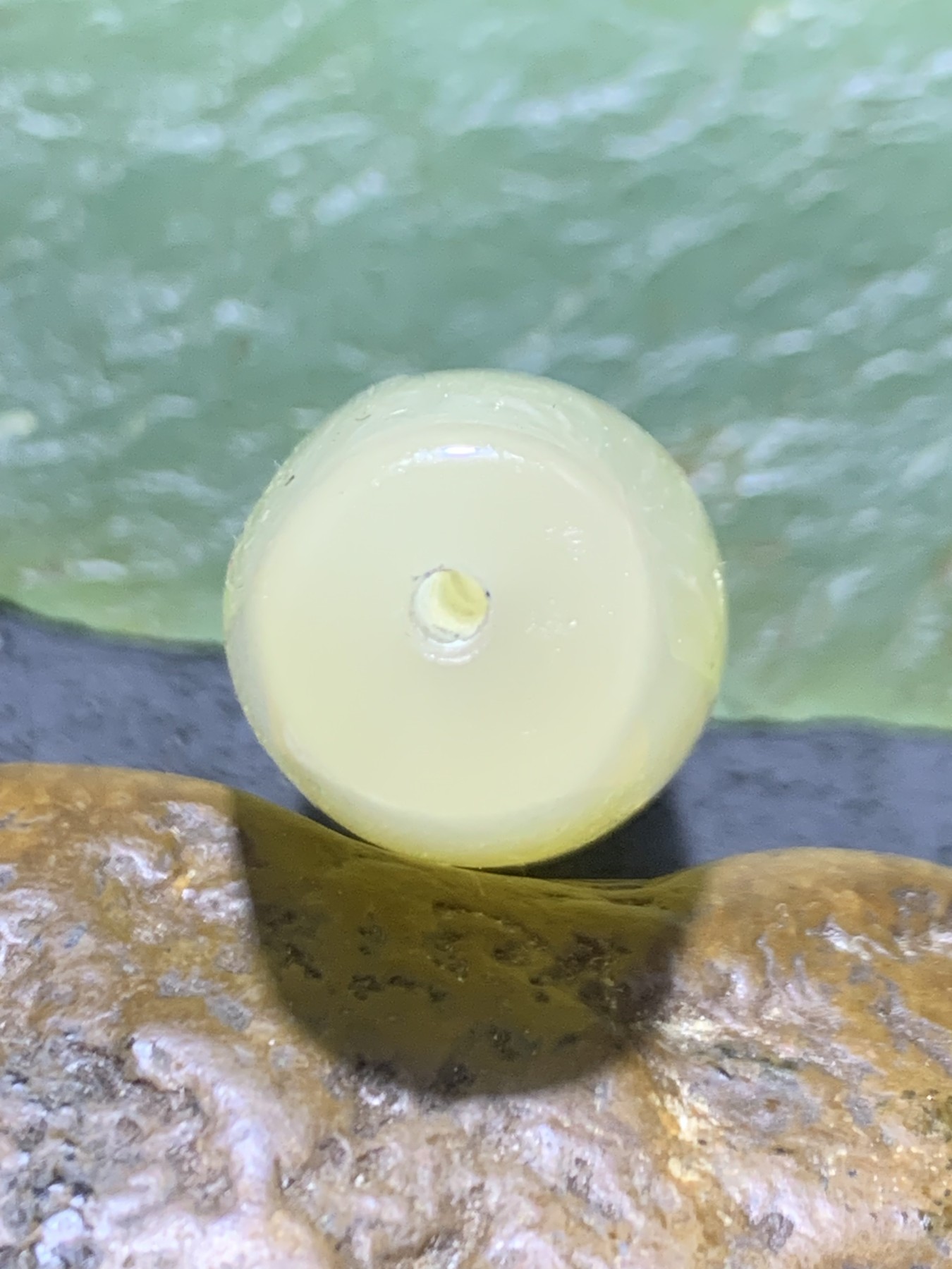 精美高玉化亚光海洋玉髓手工俏色巧雕开门见福大桶珠一个！