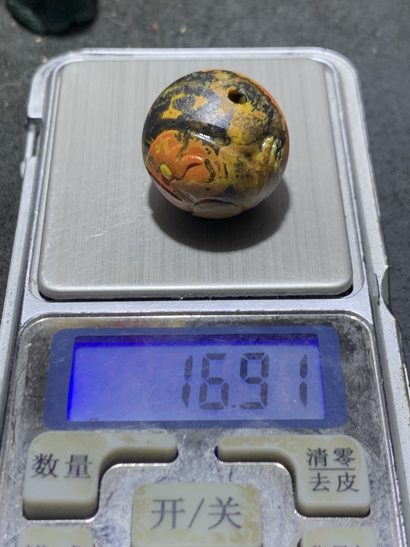 精美亚光原皮战国红玛瑙手工俏色巧雕火眼金睛三足金蟾珠一个，