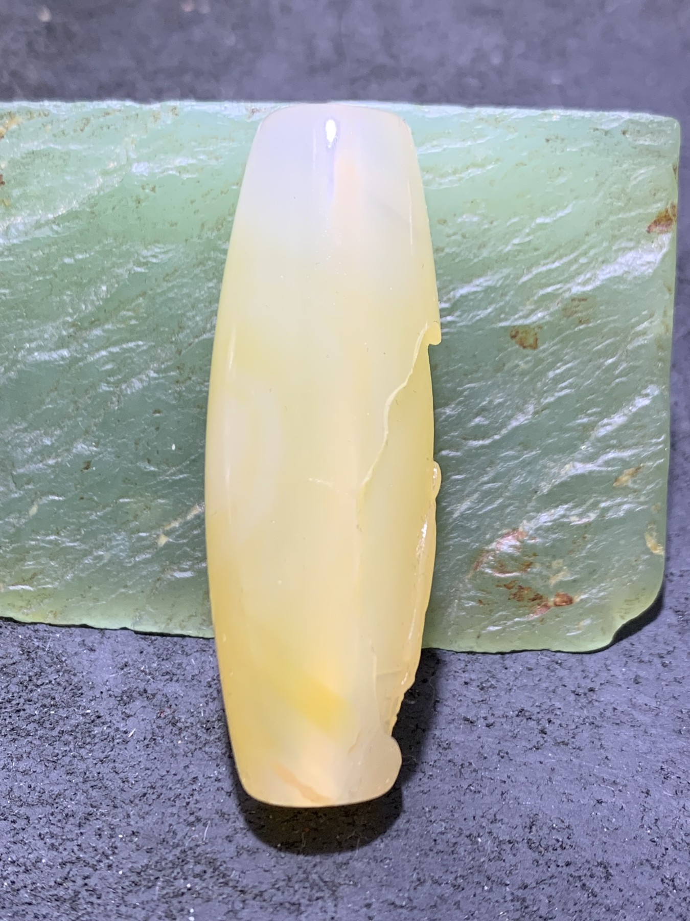 精美高玉化亚光海洋玉髓手工俏色巧雕开门见福大桶珠一个！