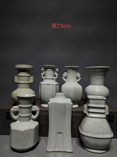 官窑开片赏瓶7个，通走 - 官窑开片赏瓶7个，通走