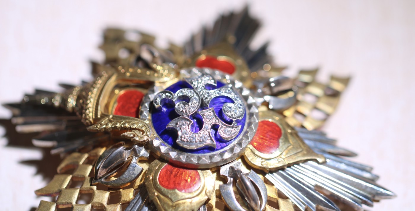 大猫徽章拍卖第230期 泰国🇹🇭特级王冠勋章