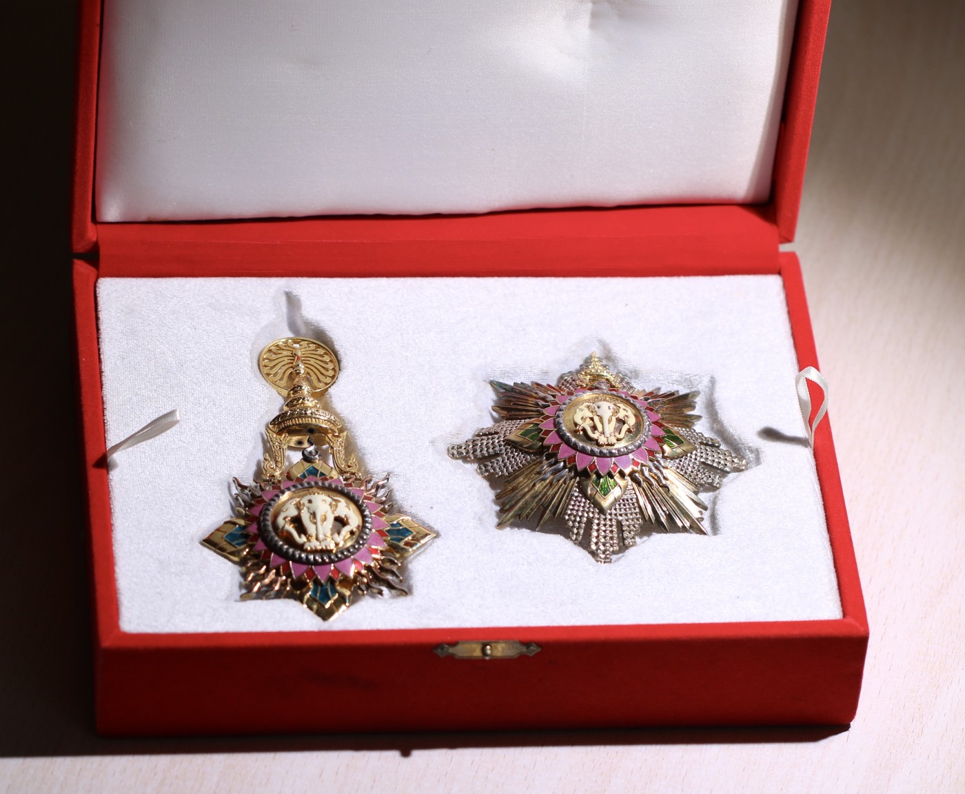 大猫徽章拍卖第230期 泰国🇹🇭特级白象勋章