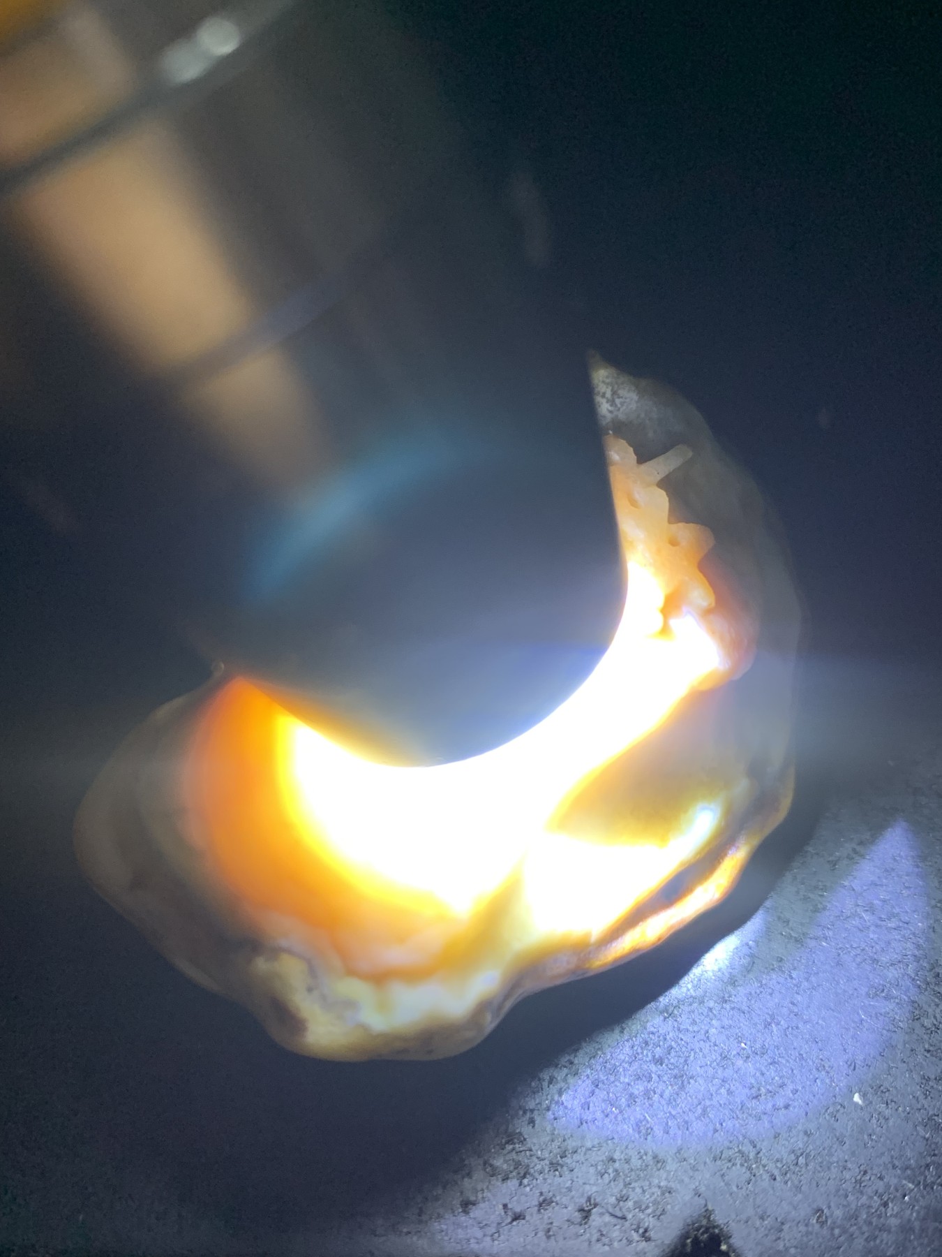 放福利！精美天然原皮阿拉善玛瑙原石手工雕刻锦字把件（吊坠）一颗，