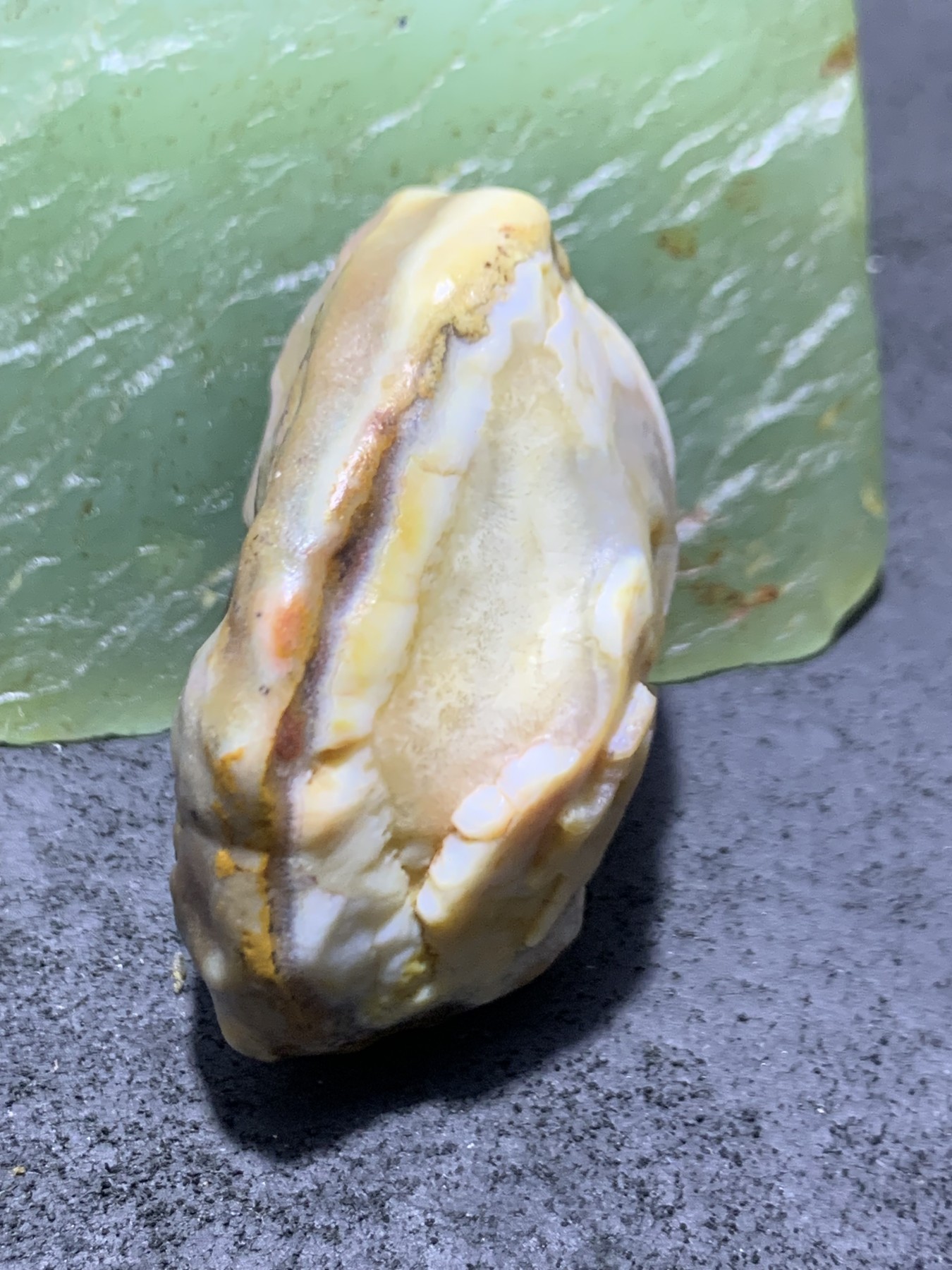 放福利！精美天然原皮阿拉善玛瑙原石手工雕刻锦字把件（吊坠）一颗，