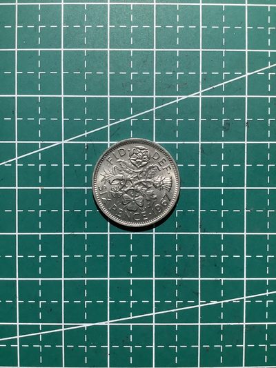 【城南旧事】新店开业活动～全场包邮第一期（共三期） - 英国伊丽莎白1967年幸运六便士原光左下角有压铸伤
