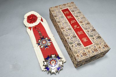 中国历代徽章3 - 特级同光勋章（原盒）