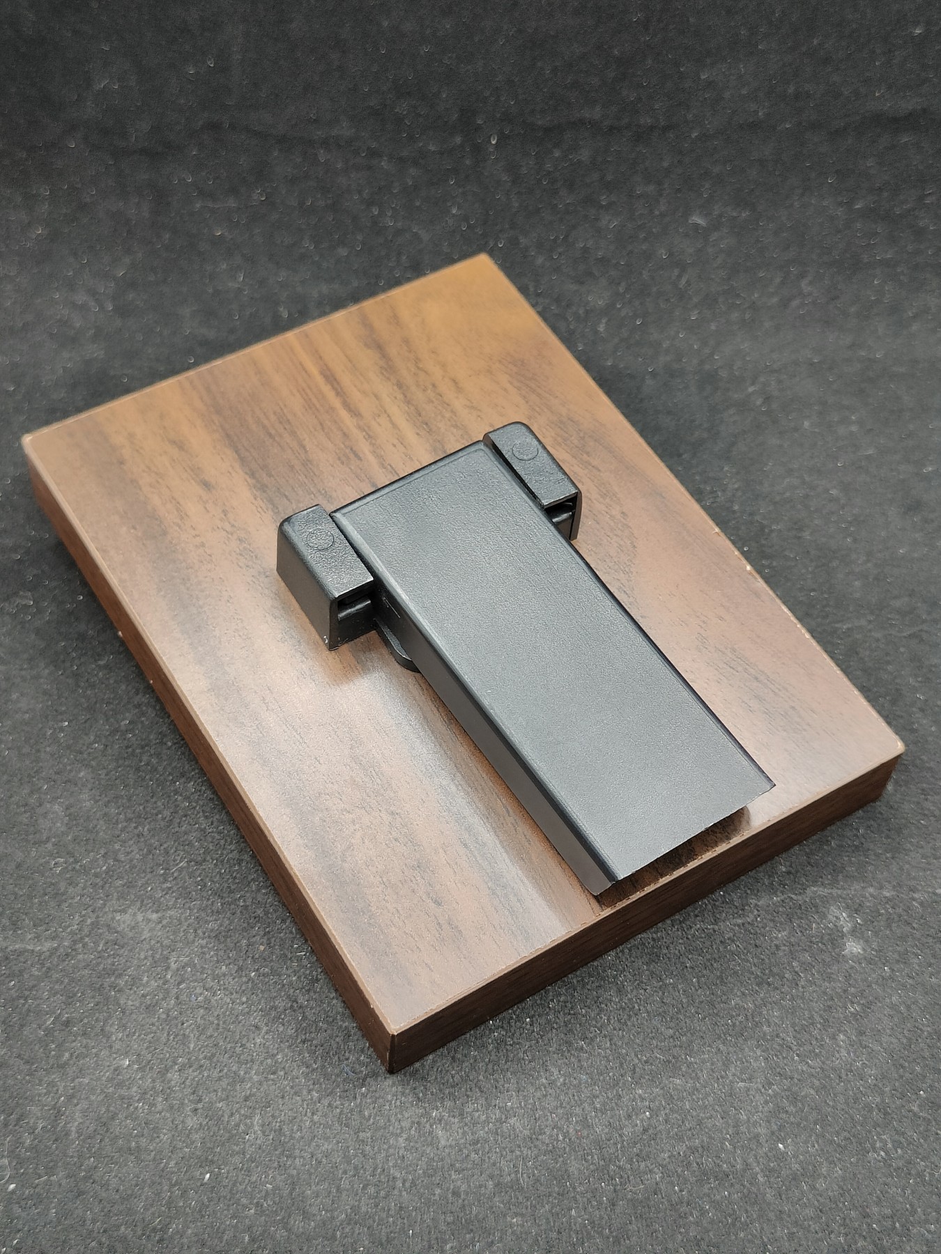 全场0元起拍 第82期 咸鱼国勋章拍卖专场 8月16日（周三）下午6：00开始 日本相框式奖励牌