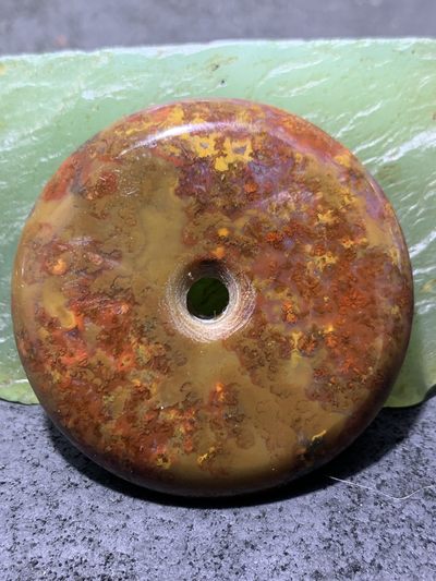 精美战国红玛瑙草花纹大平安扣一个 - 精美战国红玛瑙草花纹大平安扣一个
