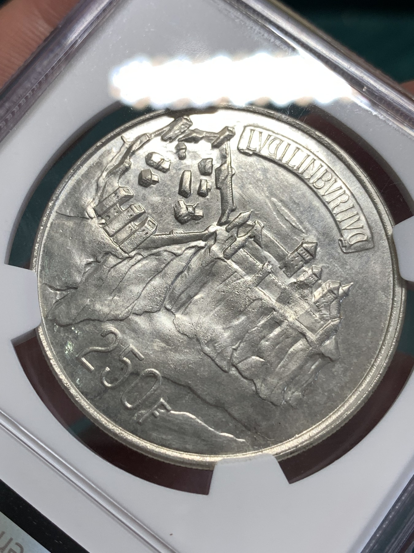 《竞宝斋》第189场-周日，周一 2场 (全场包邮) NGC-MS64  卢森堡1963年250法郎 卢森堡建城千年银样币 稀少样币