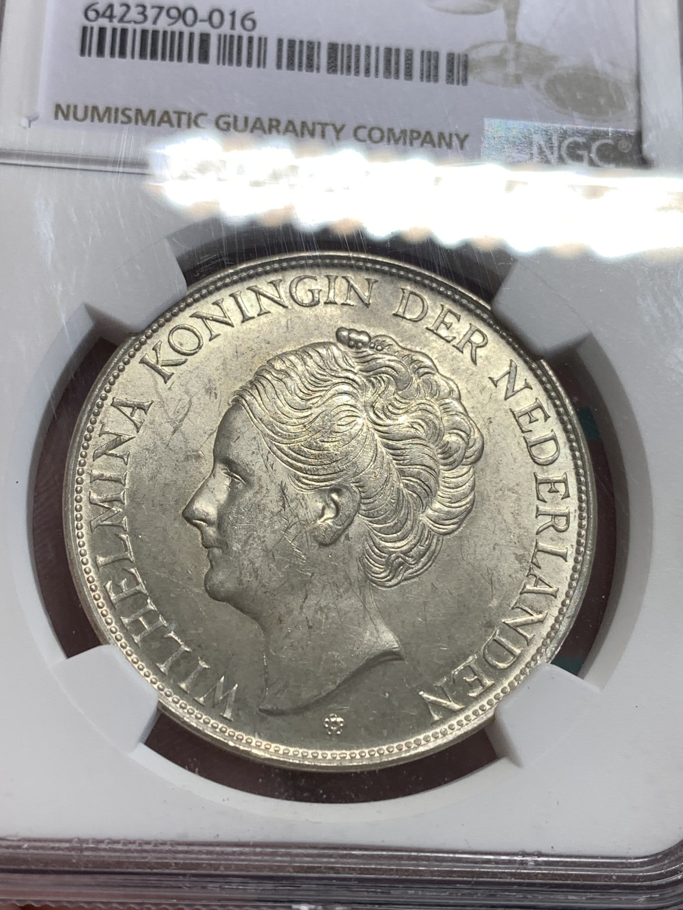 《竞宝斋》第189场-周日，周一 2场 (全场包邮) NGC MS62 荷属库拉索1944年威廉明娜2.5G大银币