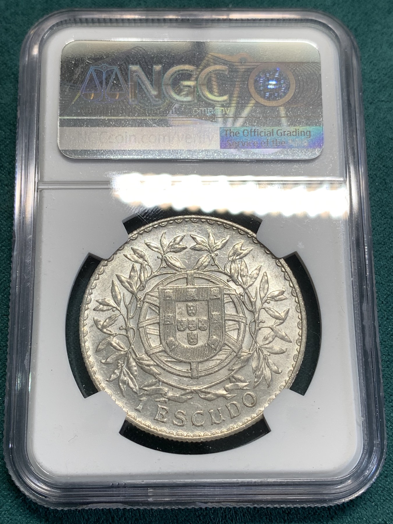 《竞宝斋》第189场-周日，周一 2场 (全场包邮) NGC AU58 葡萄牙1915年女神1埃斯库多大银币