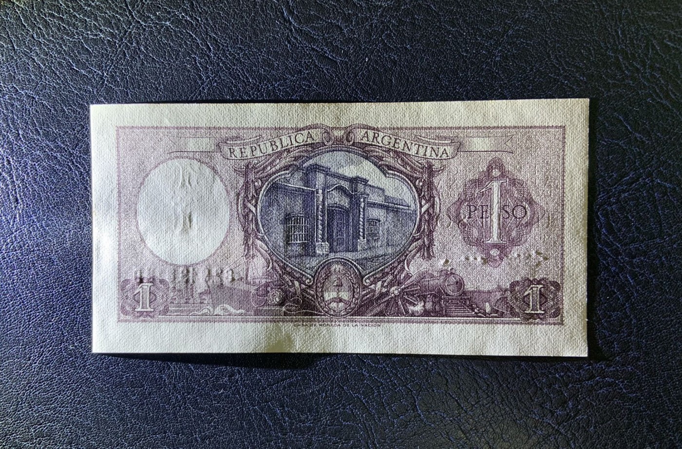 收藏联盟Quantum Auction 第281期拍卖  阿根廷1956年1比索 品相UNC 状态如图 轻微潮斑