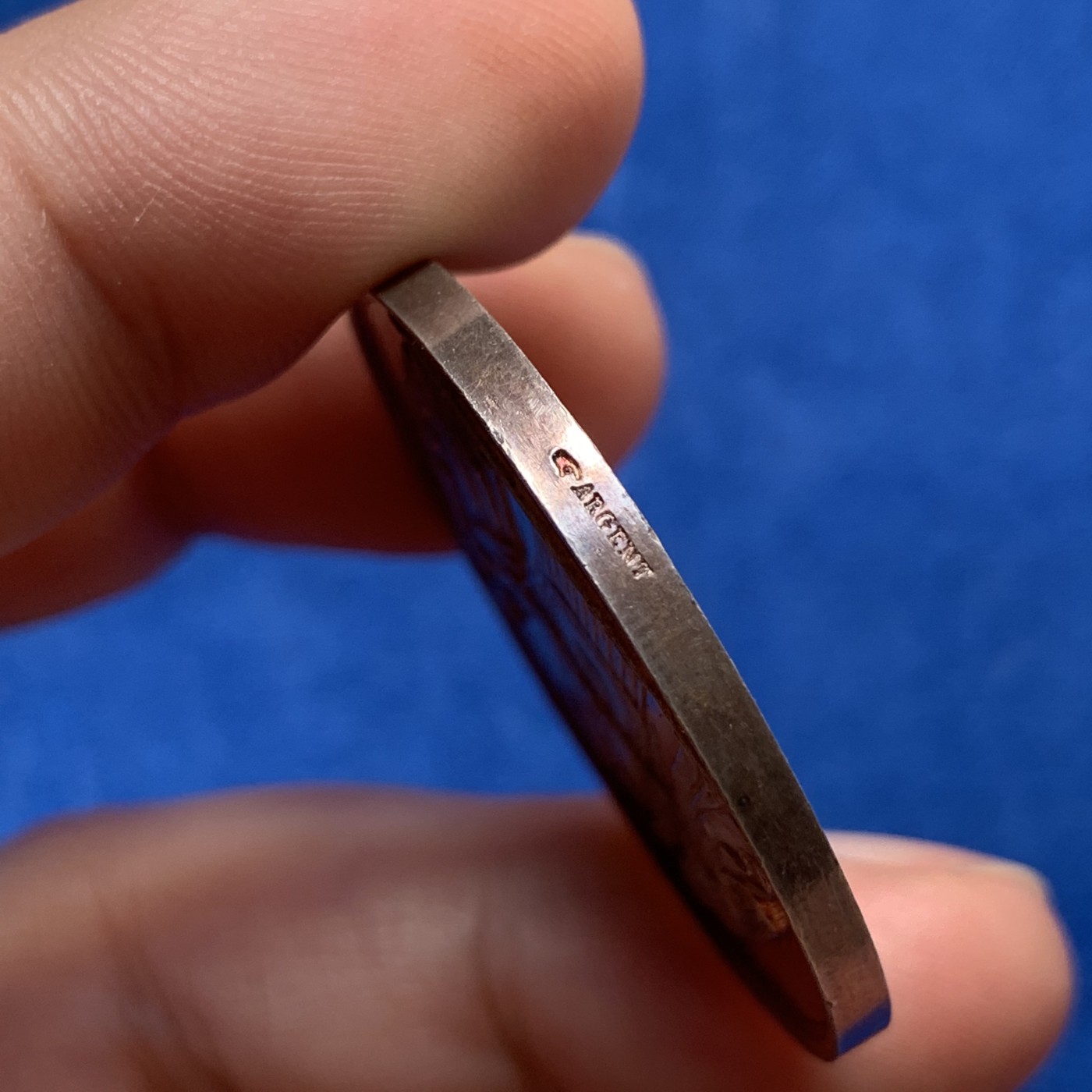 《竞宝斋》第189场-周日，周一 2场 (全场包邮) 法国 早期银质婚章  36.5mm 22.2g 手指边铭1845-1860 银标