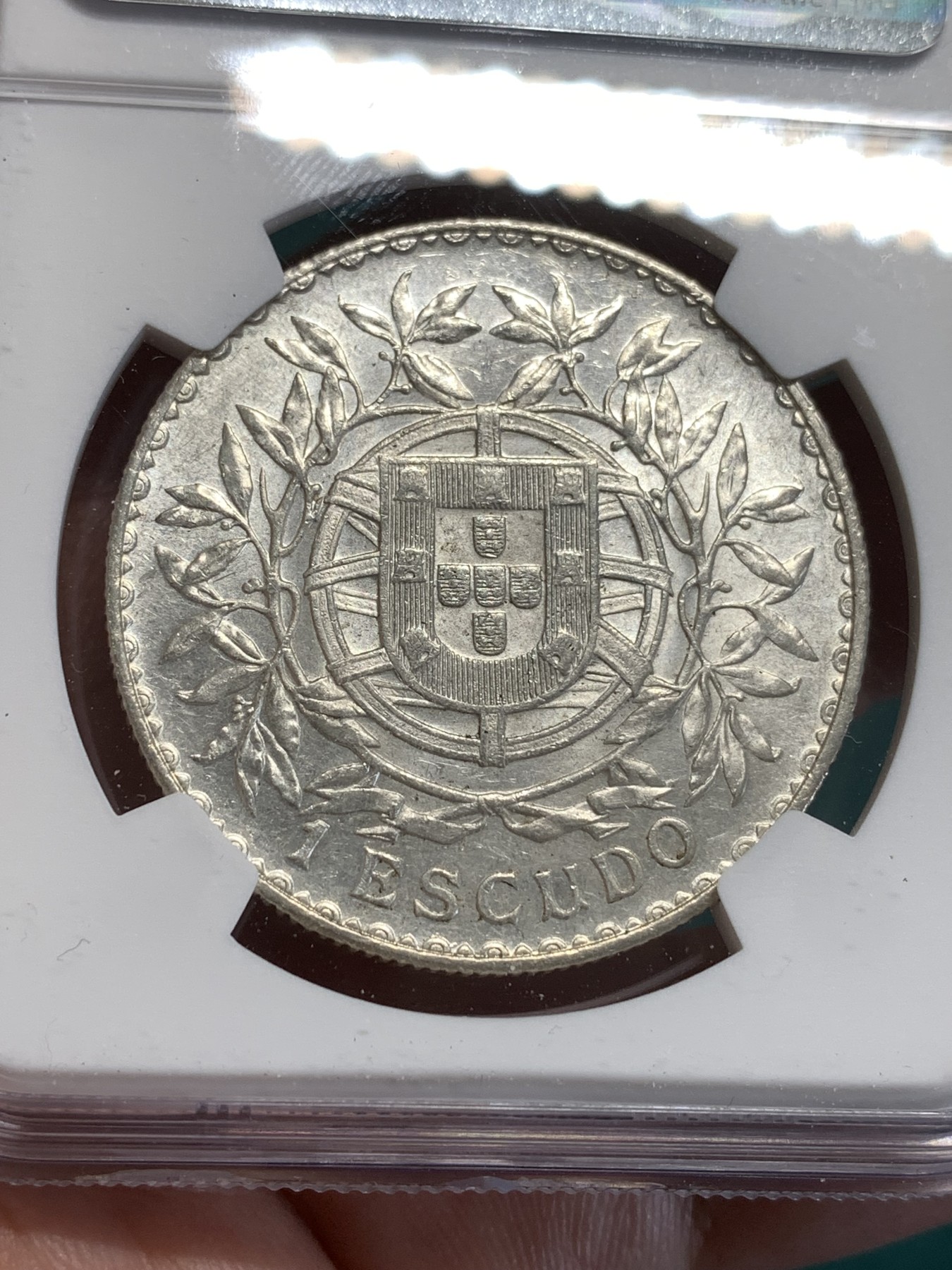 《竞宝斋》第189场-周日，周一 2场 (全场包邮) NGC AU58 葡萄牙1915年女神1埃斯库多大银币