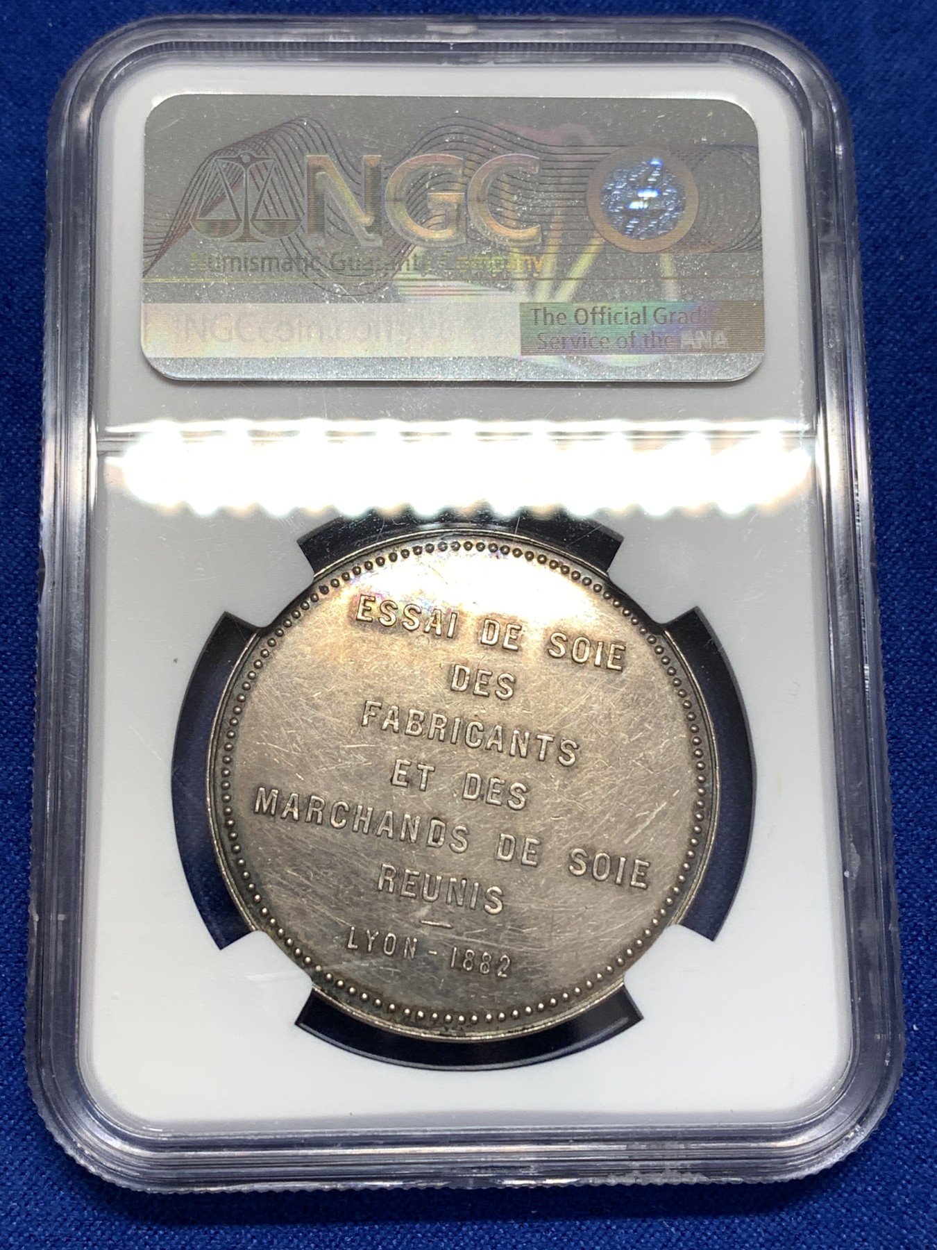 《竞宝斋》第189场-周日，周一 2场 (全场包邮) NGC-AU58 法国1882里昂丝绸女神银代币 高浮雕 丰饶角 精美五彩代币