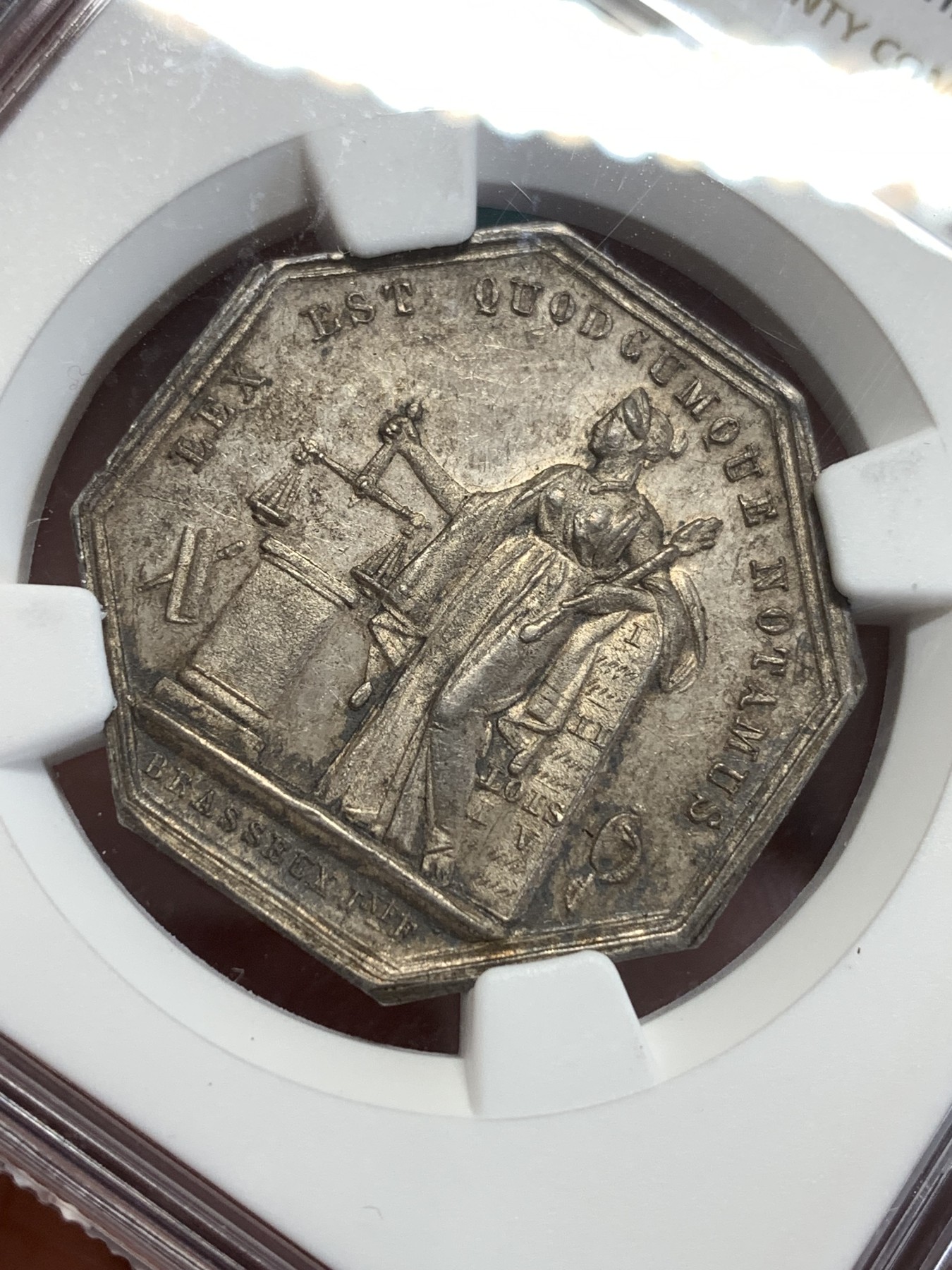 《竞宝斋》第189场-周日，周一 2场 (全场包邮) NGC-MS61 法国公正女神 八角代币银章 19世纪 浮雕优美 包浆深邃