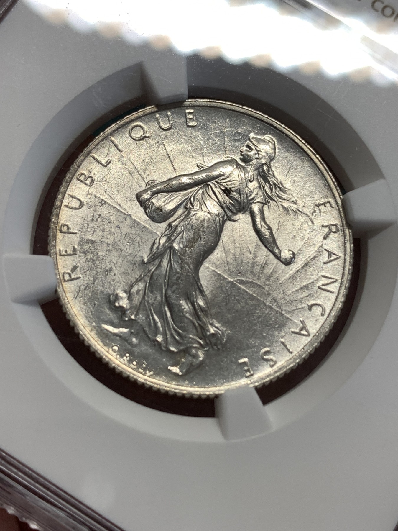 《竞宝斋》第189场-周日，周一 2场 (全场包邮) NGC-MS61 法国 1918年 播种女神2法郎银币 低评