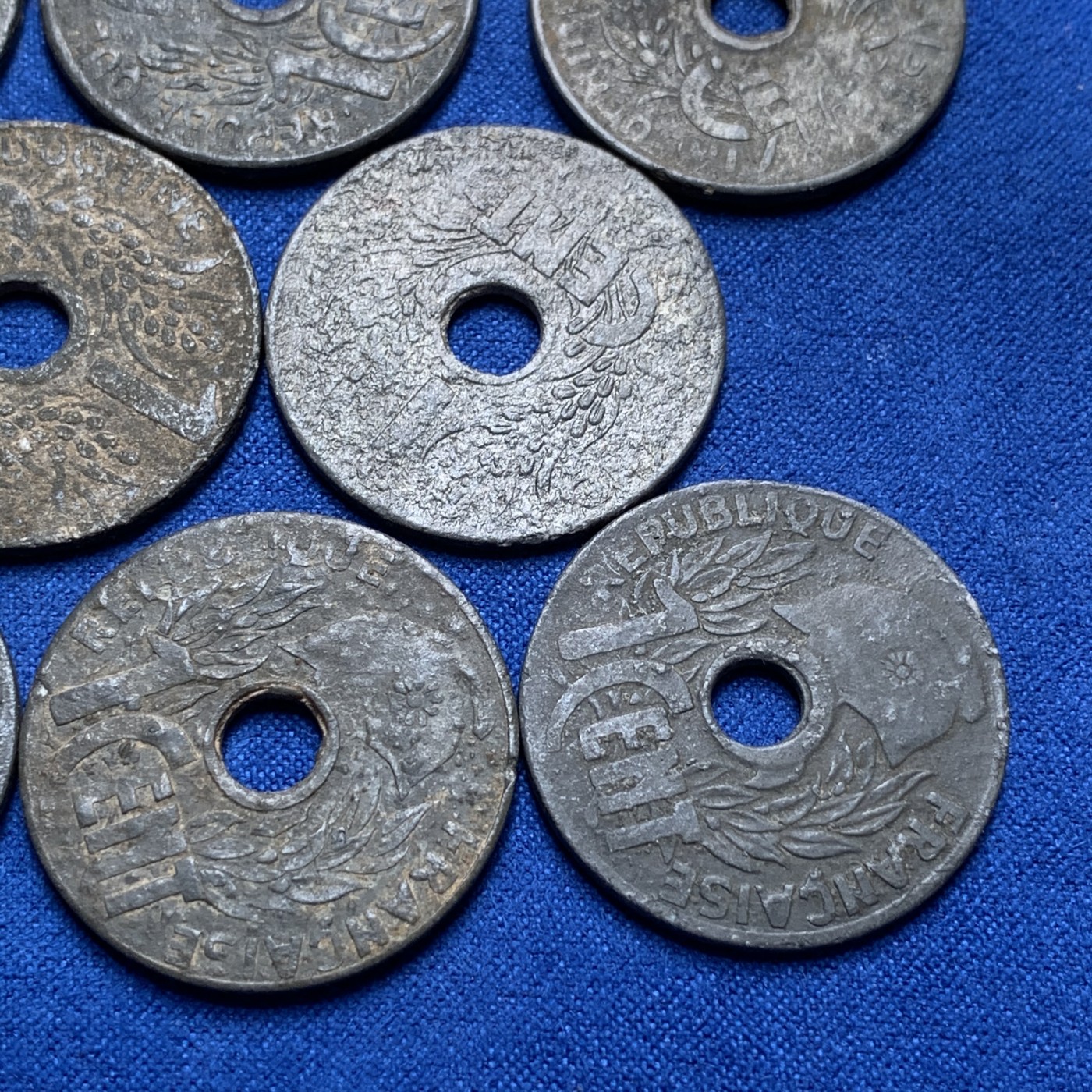 《竞宝斋》第189场-周日，周一 2场 (全场包邮) 8枚一组 法属印支1分锌币