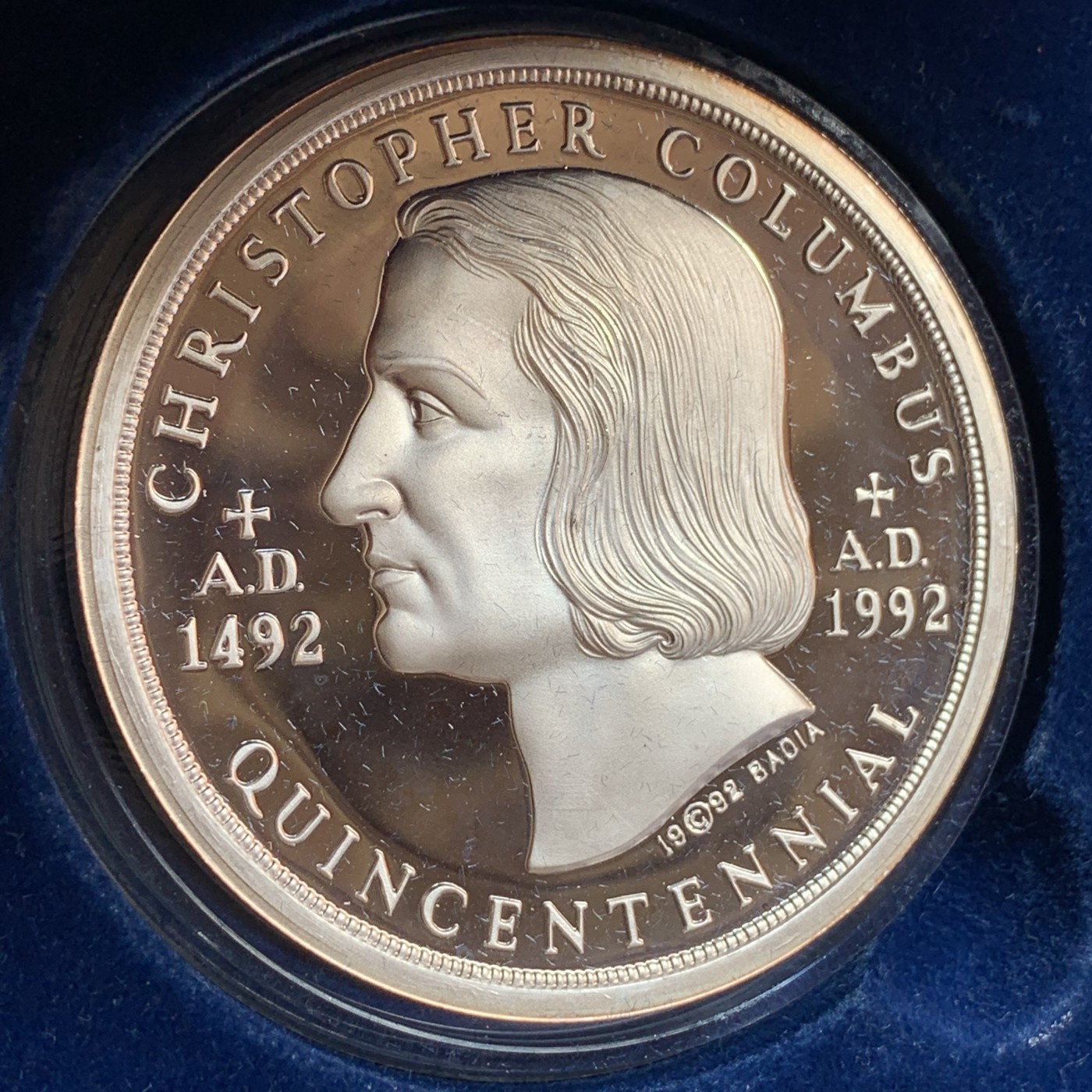 《竞宝斋》第189场-周日，周一 2场 (全场包邮) 意大利1992年5盎司特大银币，156克，999银。纪念哥伦布发现美洲大陆500周年，附原盒。