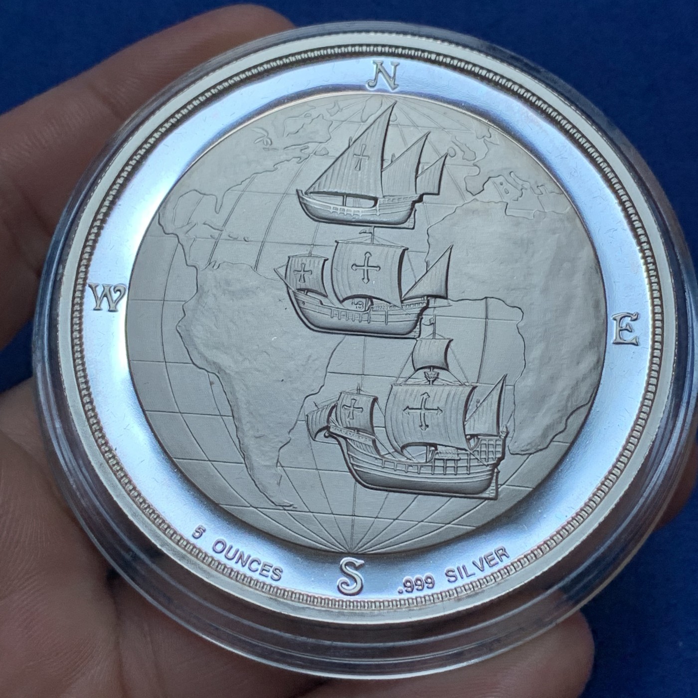 《竞宝斋》第189场-周日，周一 2场 (全场包邮) 意大利1992年5盎司特大银币，156克，999银。纪念哥伦布发现美洲大陆500周年，附原盒。