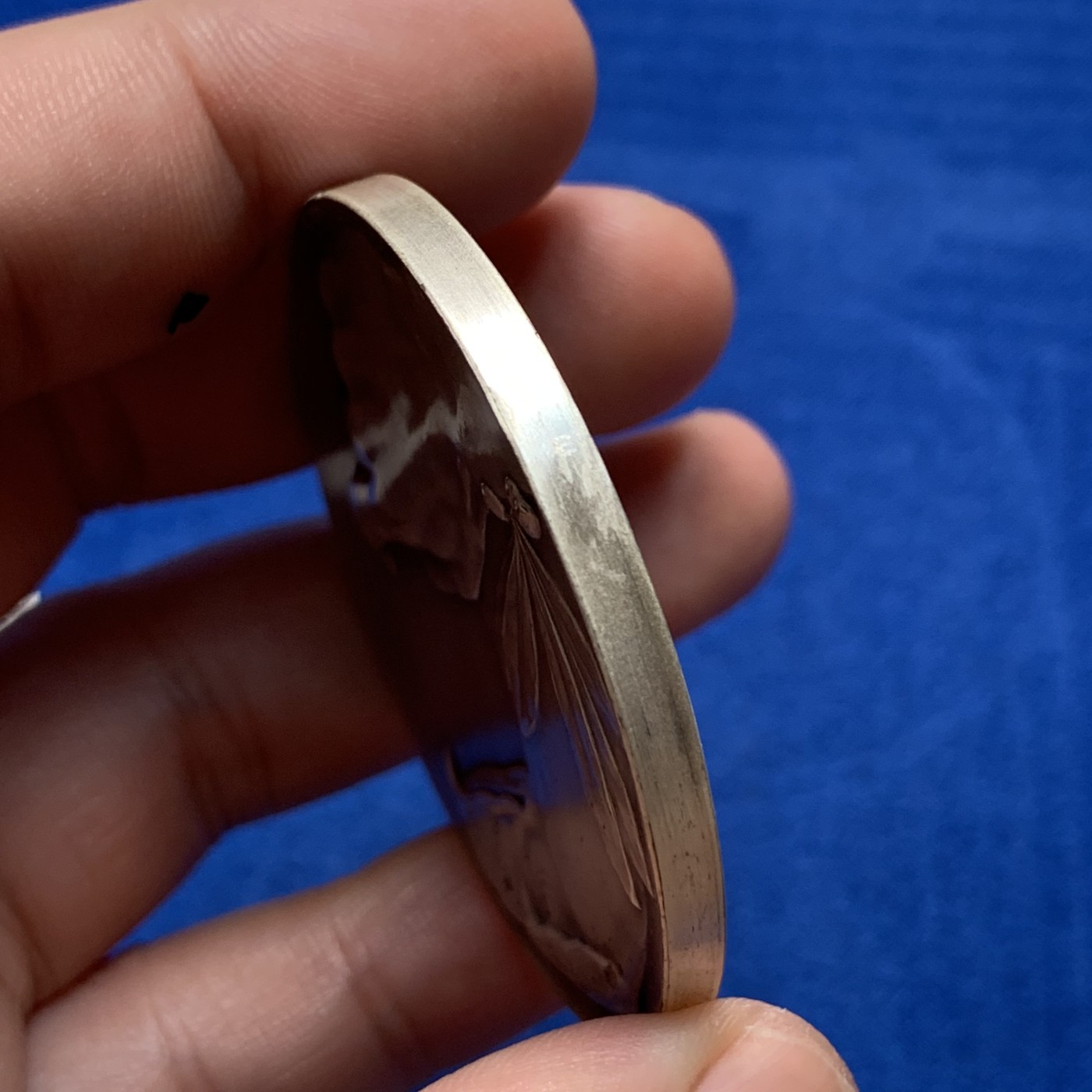 《竞宝斋》第189场-周日，周一 2场 (全场包邮) 瑞士射击节铜镀银章 非常传神的鹰徽图案 设计精美