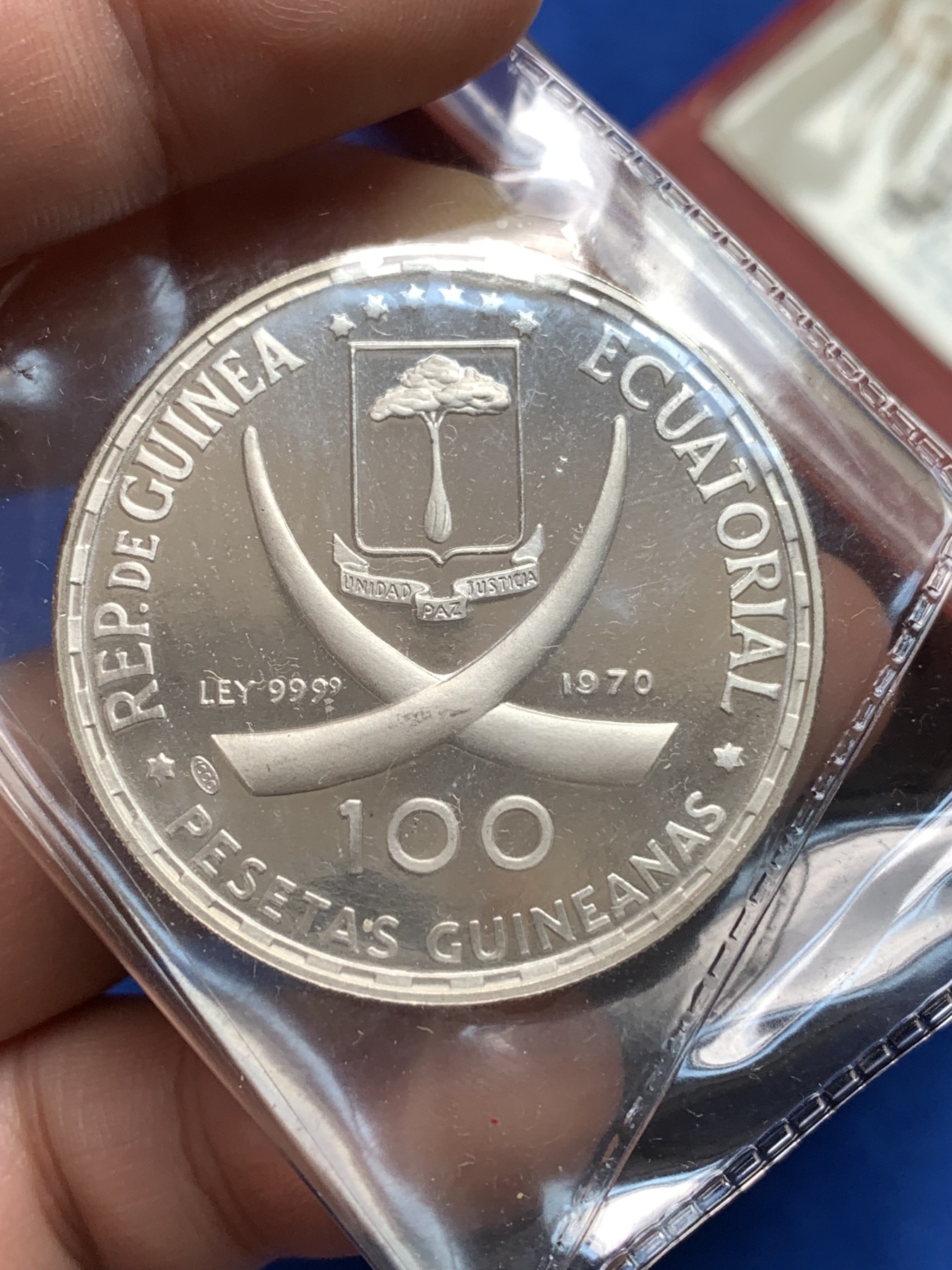 《竞宝斋》第189场-周日，周一 2场 (全场包邮) 赤道几内亚1970年戈雅名画100P精致大银币 漂亮的美女设计 原盒包装