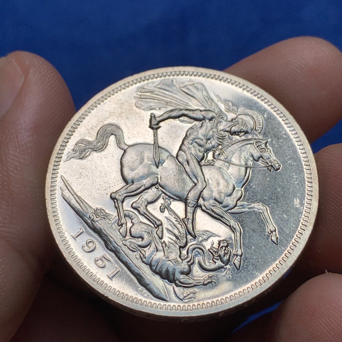 《竞宝斋》第189场-周日，周一 2场 (全场包邮) 英国1951年乔治六世 最后的马剑克朗型纪念币 盒证全