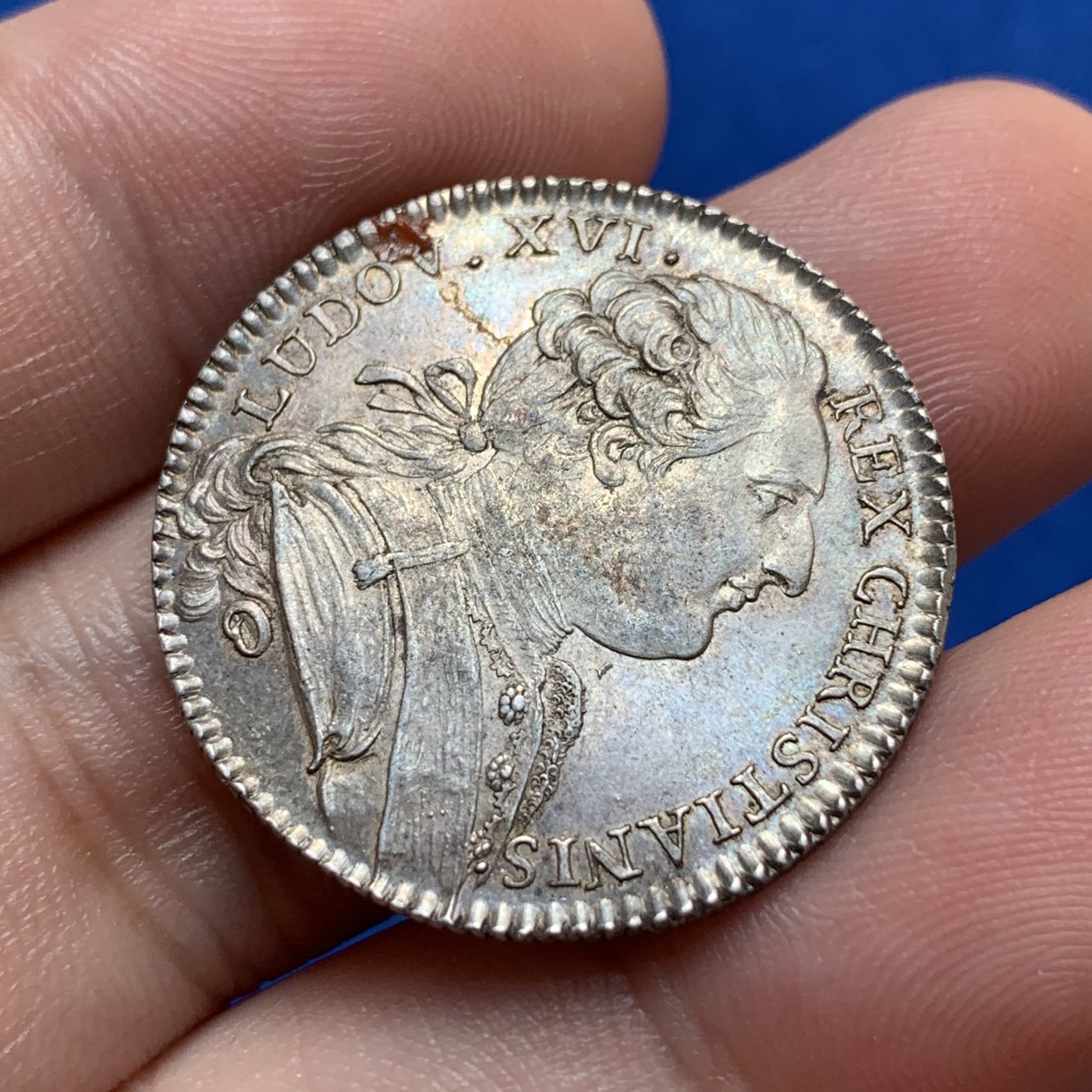 《竞宝斋》第189场-周日，周一 2场 (全场包邮) 18世纪初法国路易十六银质代币 原味