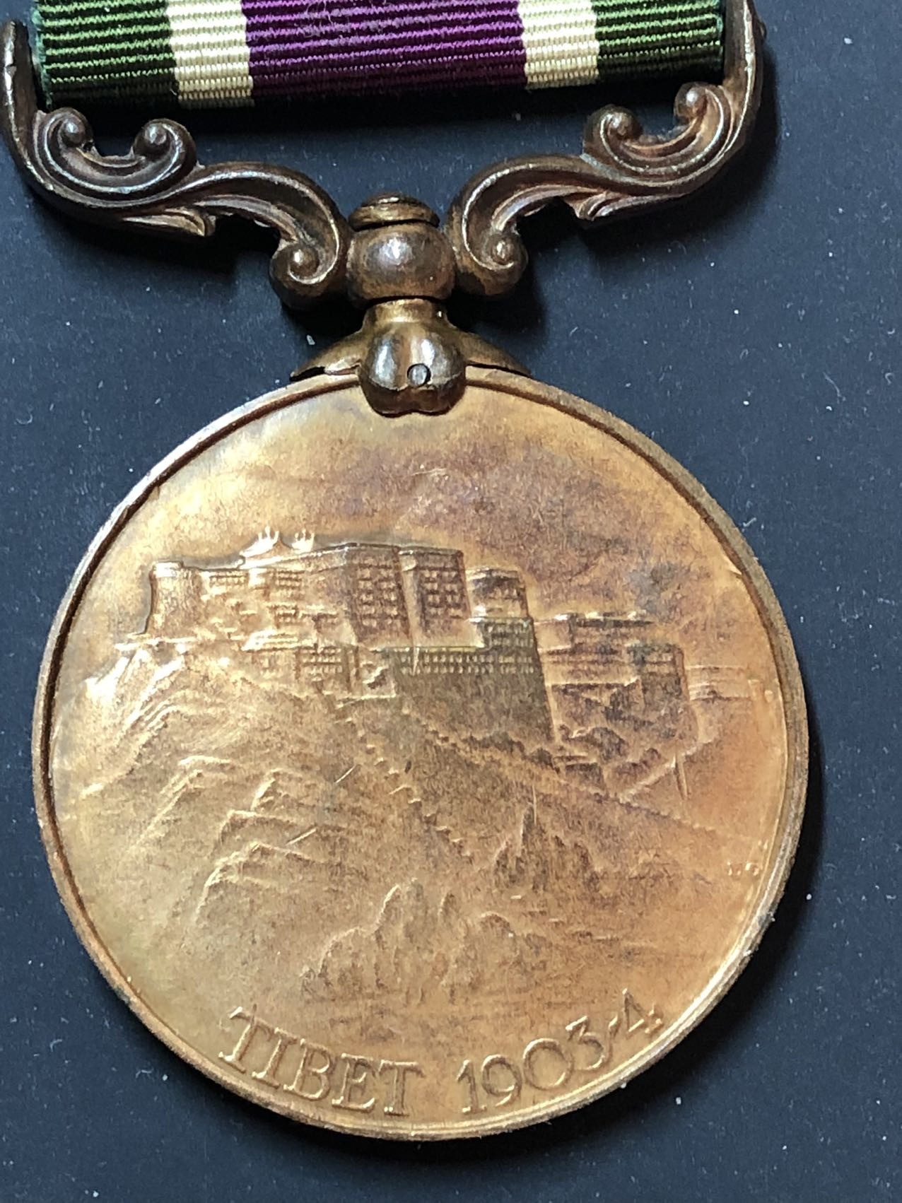 英国1903-04奖章，铜质花体边铭，颁发给后勤运输部队，仅发了2500枚